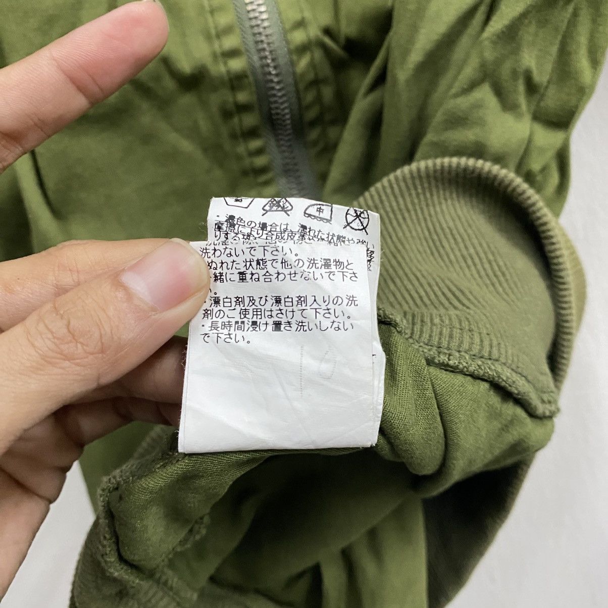 In The Attic Vintage "In The Attic" Olive Green MA-1 Bomber Jacket Size US S / EU 44-46 / 1 - 13 Thumbnail
