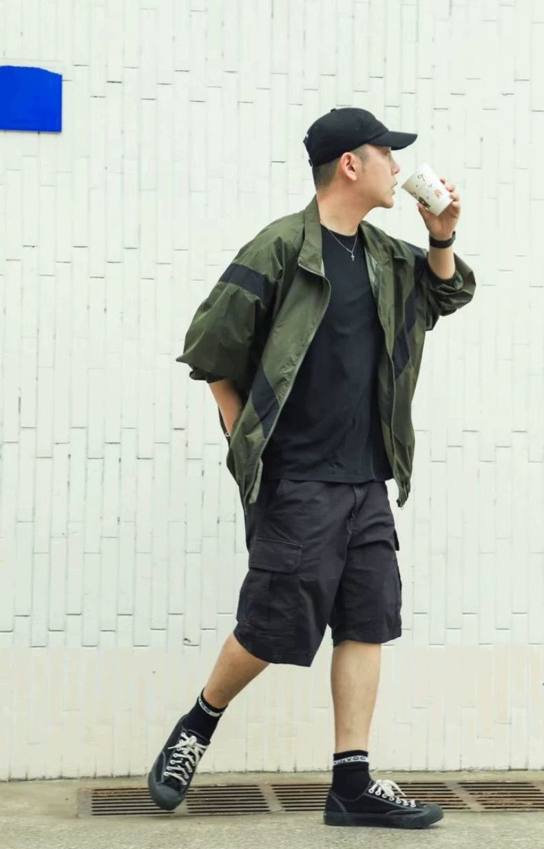 Balenciaga Balenciaga size 44 Cargo shorts Size US 28 / EU 44 - 5 Thumbnail