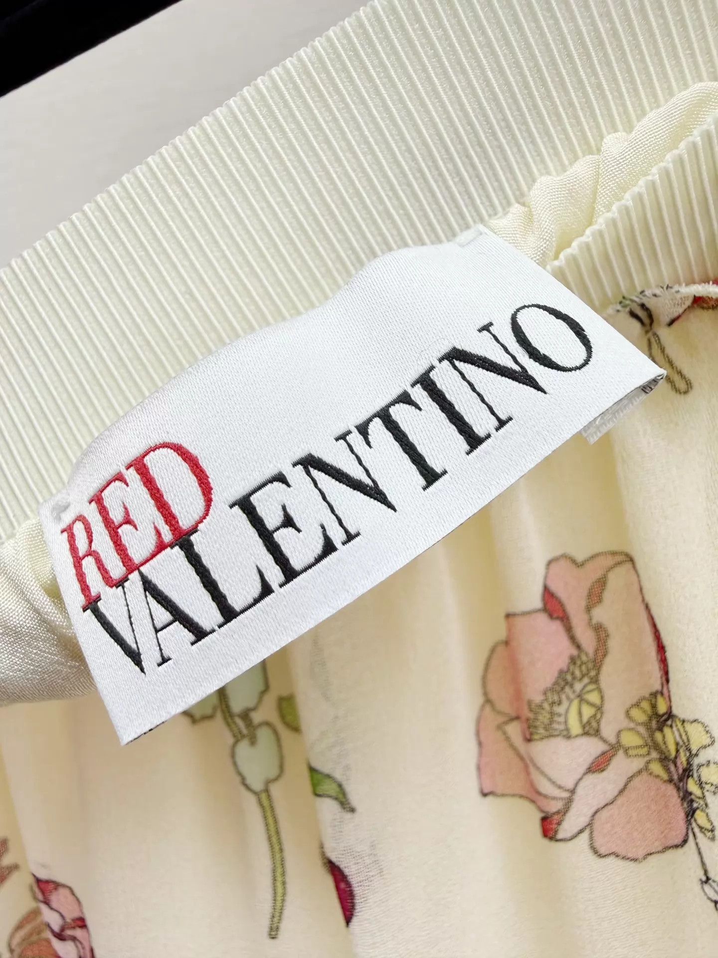 RED Valentino Red Valentino Women's NWT Short Sleeve Skirt Set 38 Size XS / US 0-2 / IT 36-38 - 8 Thumbnail