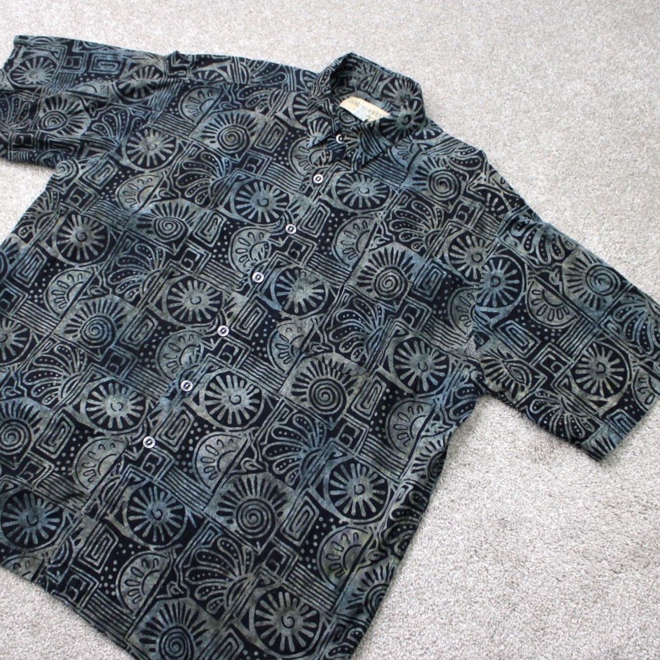 Vintage Johari West Hawaiian Shirt Mens XL Blue Batik Tribal Cotton Short Sleeve Button-Up Casual Geometric Pattern Size US XL / EU 56 / 4 - 3 Thumbnail