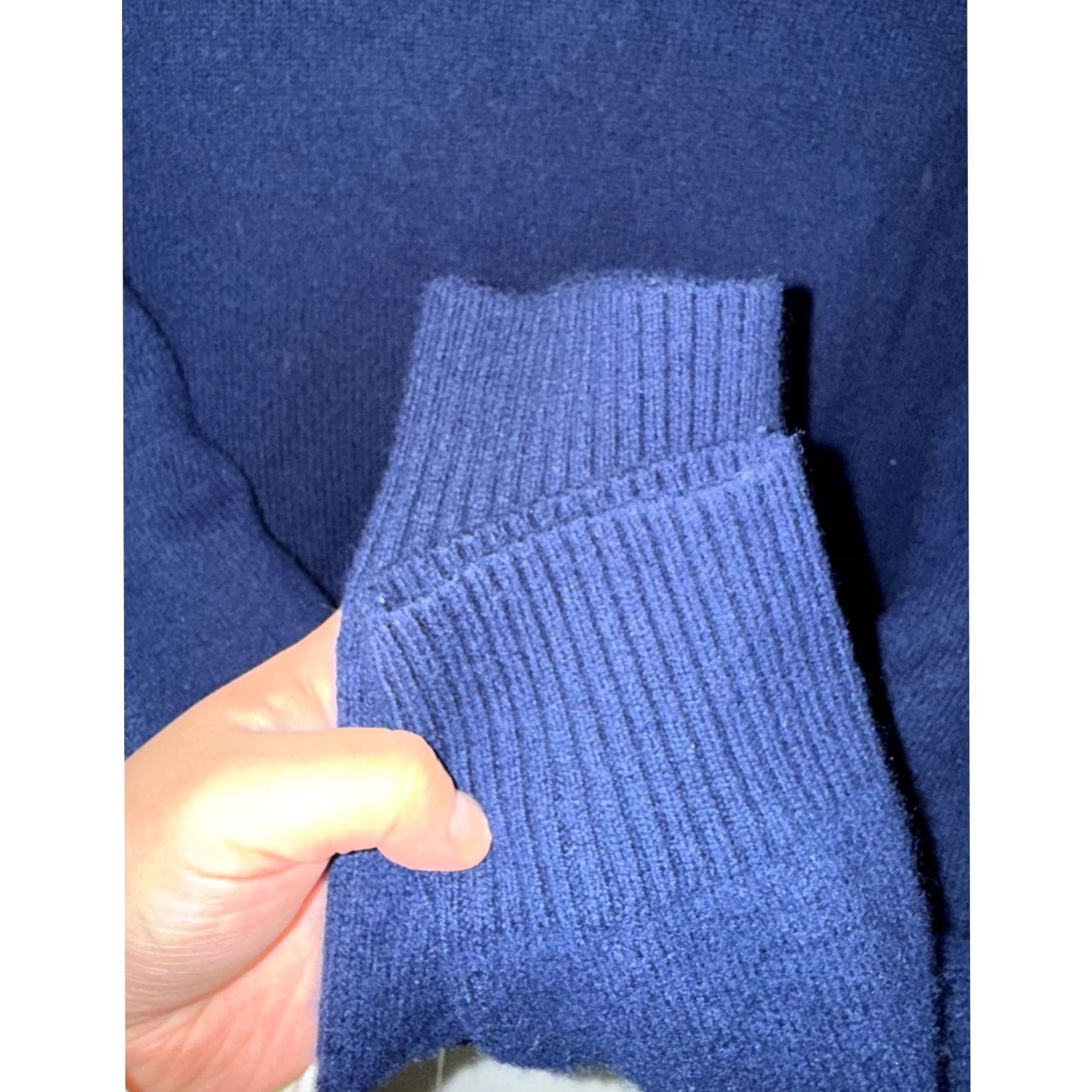 Banana Republic Banana Republic Navy Merino Wool Crewneck Knit Sweater Pullover Men M Blue Size US M / EU 48-50 / 2 - 4 Thumbnail