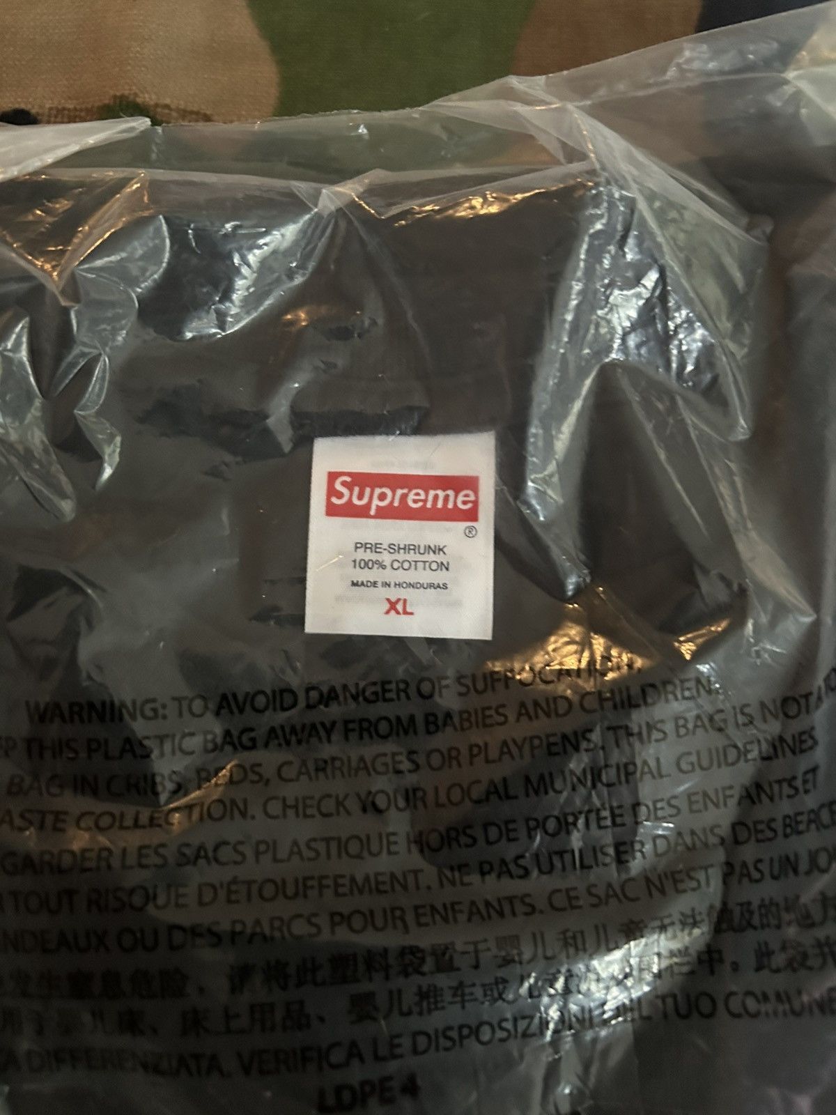 Supreme Supreme Split Logo Tee Black XL FW25 Size US XL / EU 56 / 4 - 6 Thumbnail