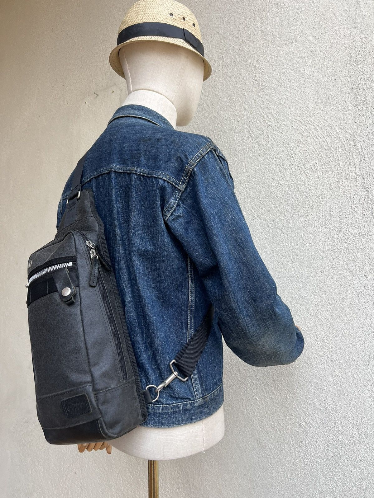 Japanese Brand × Leather Vintage SEAL Japan Waxed Canvas Leather Crossbody Bag Size ONE SIZE - 3 Thumbnail