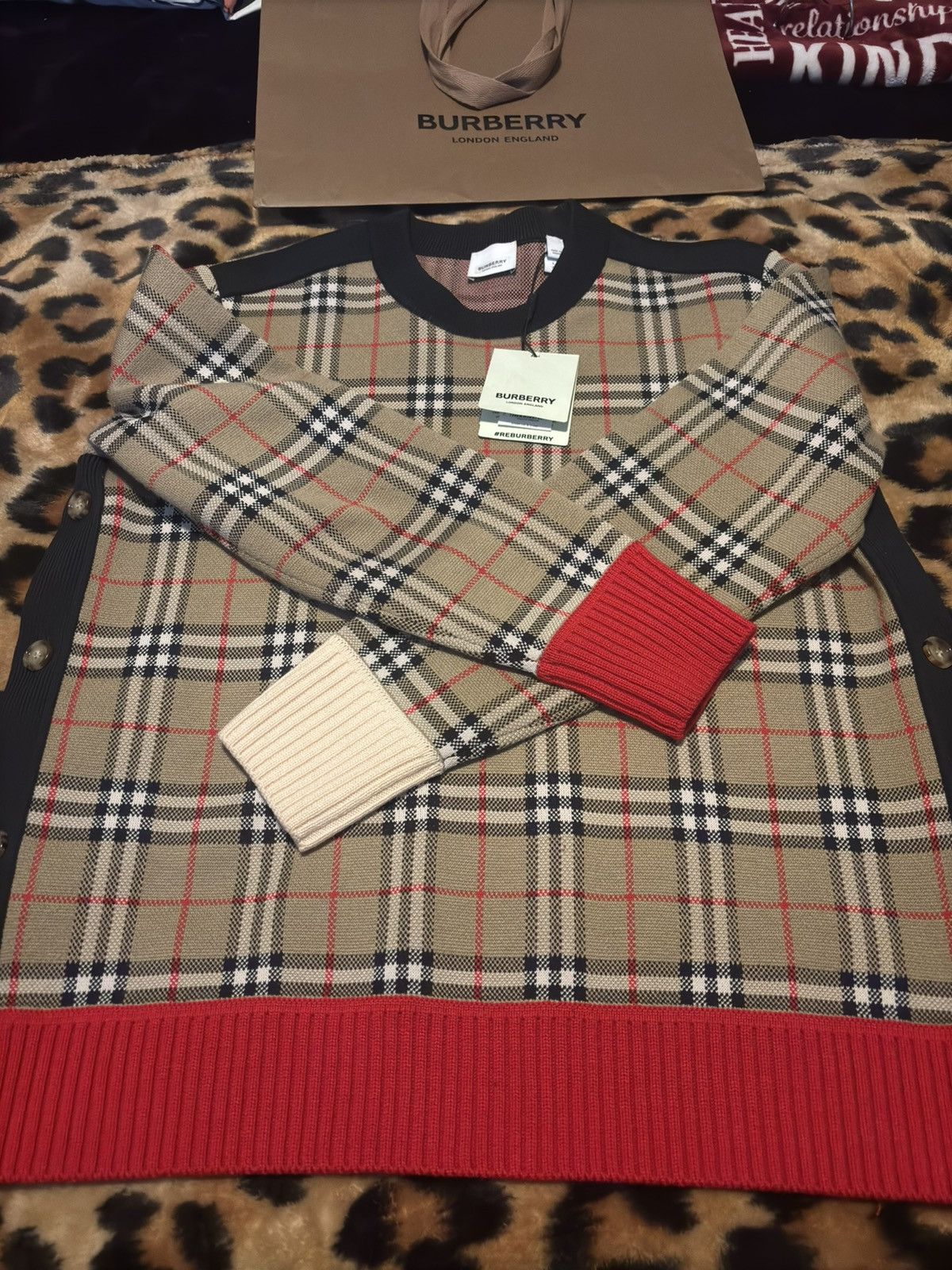 Burberry Burberry Nova Check Jacquard Sweater Authentic New Size L Size US L / EU 52-54 / 3 - 11 Thumbnail