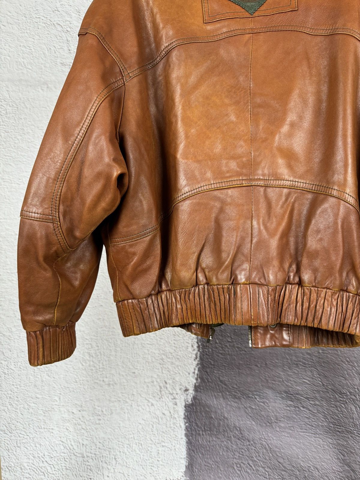 Vintage Dikarpa Italy vintage brown leather bomber jacket Size US XL / EU 56 / 4 - 17 Thumbnail