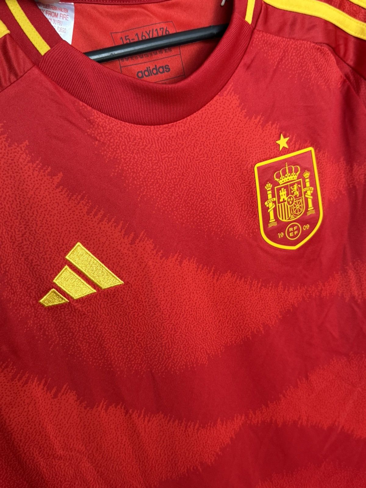 Adidas KIDS New Spain National Team 2024 Home Football Jersey Size US S / EU 44-46 / 1 - 3 Thumbnail