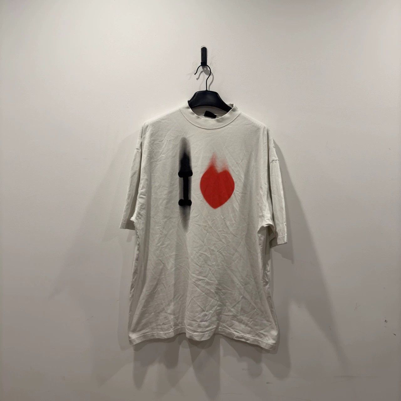 Balenciaga Balenciaga White Valentine's Day Limited Short Sleeves Size US XS / EU 42 / 0 - 1 Thumbnail