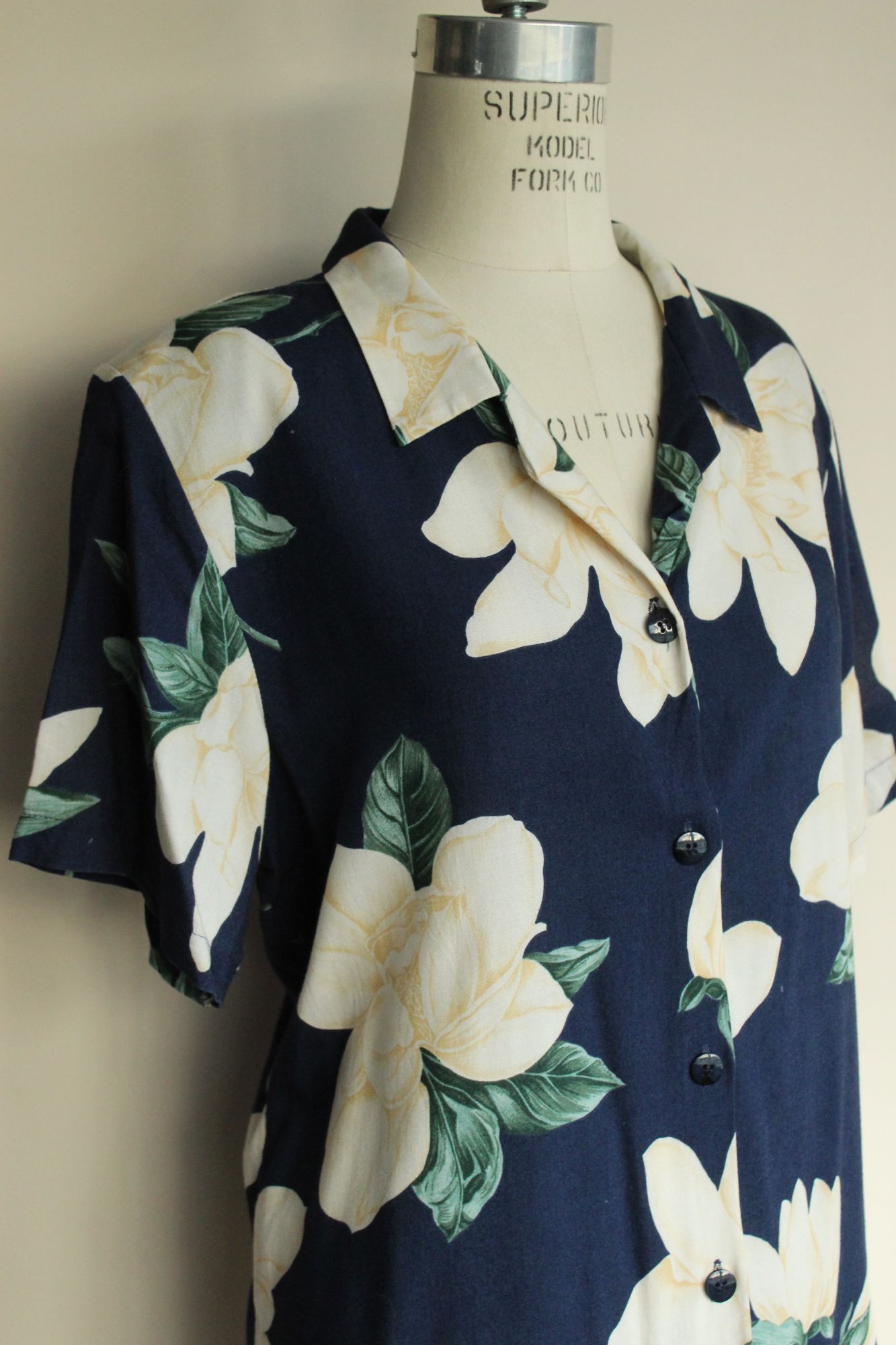 Other Sag Harbor Womens Shirt, Size Medium Button Down Hawaiian Pr Size M / US 6-8 / IT 42-44 - 5 Thumbnail
