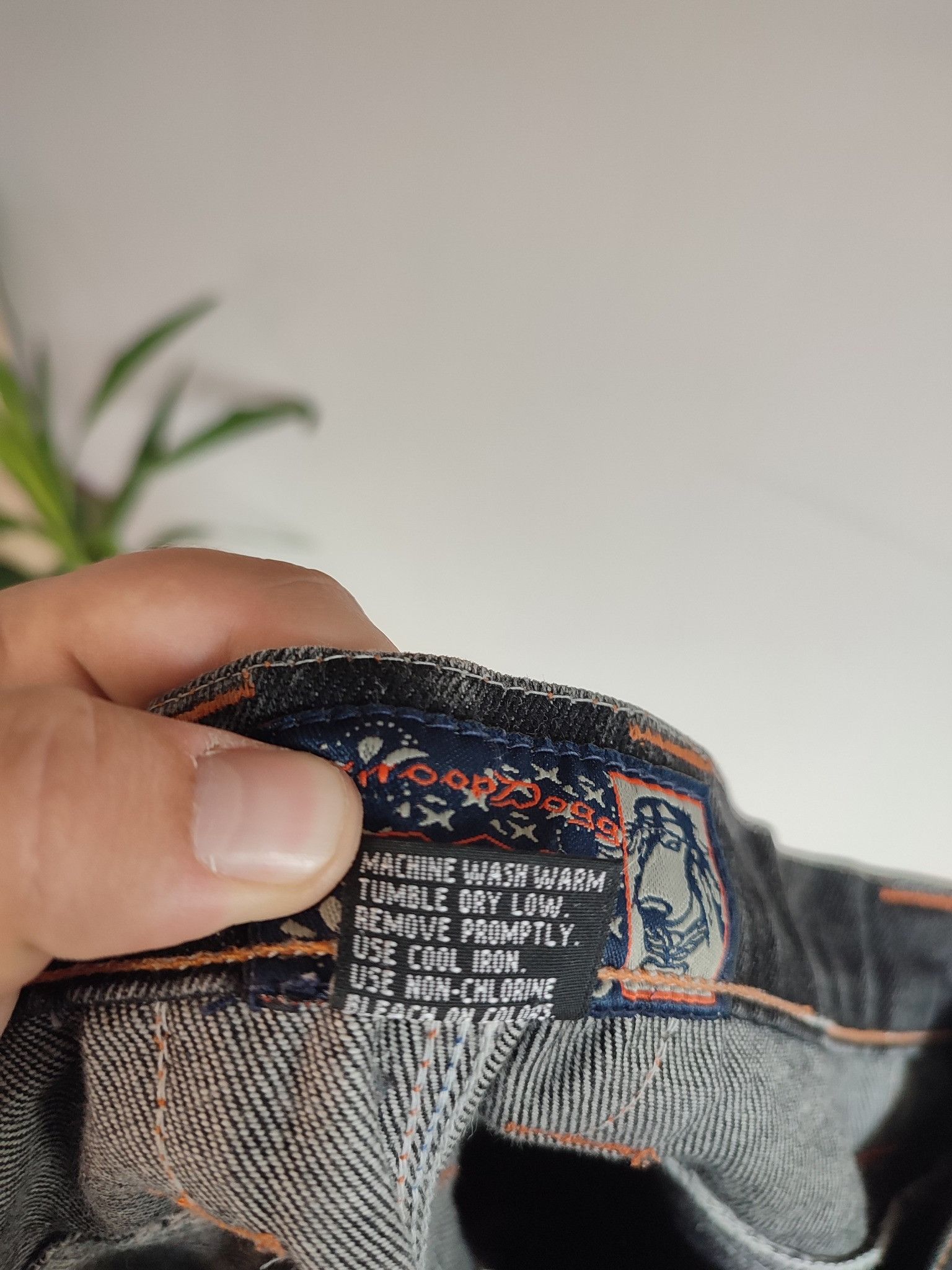Snoop Dogg Vintage Snoop Dogg Denim Shorts (Early 2000s) Size US 34 / EU 50 - 7 Thumbnail