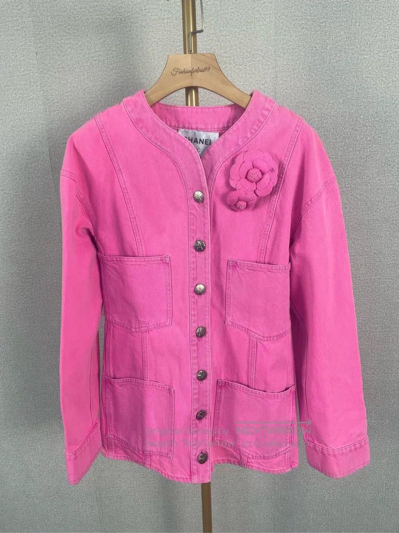 Chanel Chanel Rose-red denim jacket Size XS / US 0-2 / IT 36-38 - 1 Thumbnail