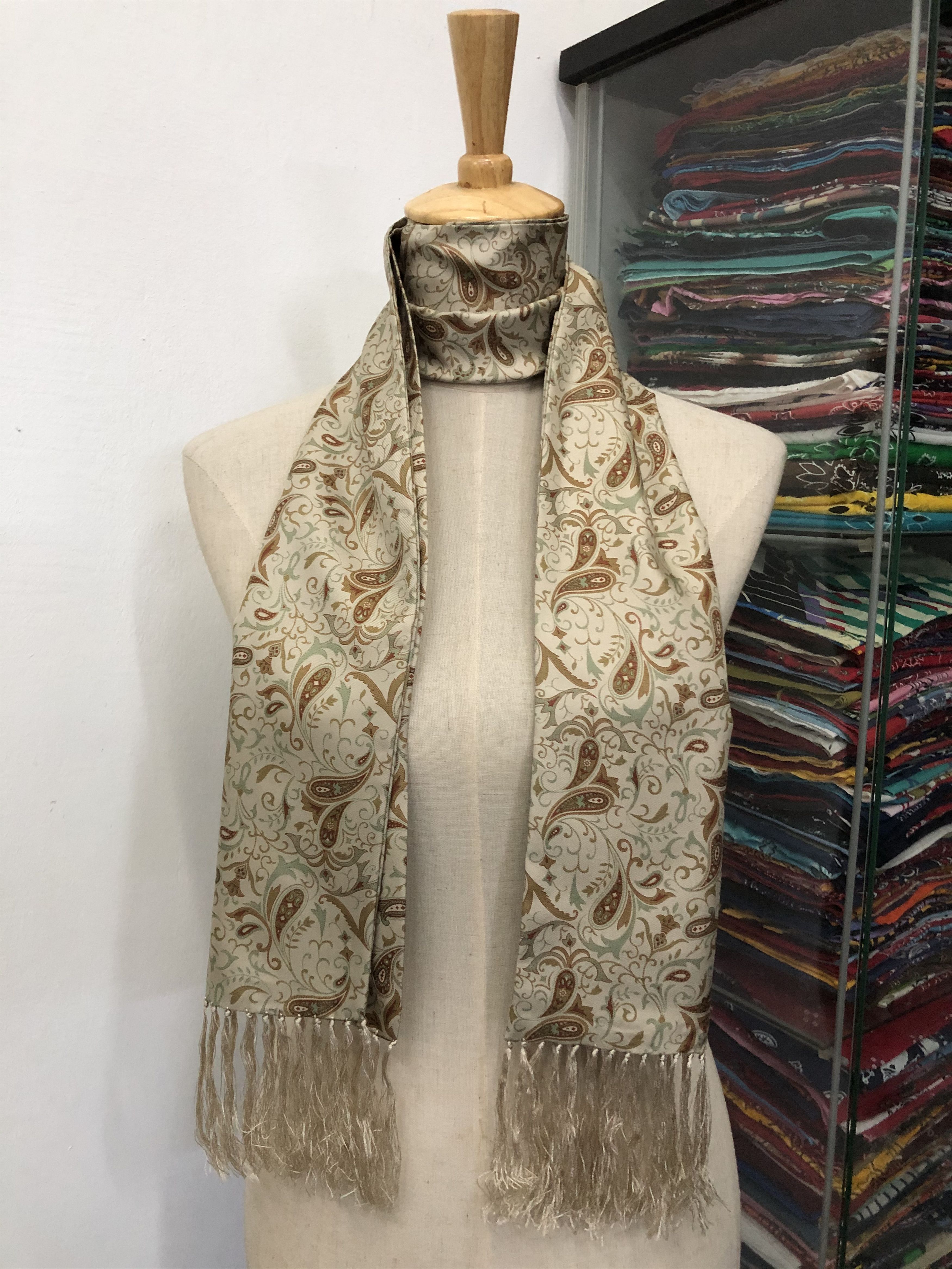 Vintage Vintage Merengue Silk Scarf Size ONE SIZE - 1 Thumbnail