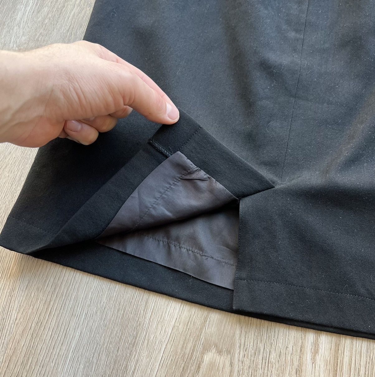 Jil Sander × Vintage Vintage Jil Sander + Black Wool Midi Skirt With Belt Size 26" / US 2 / IT 38 - 4 Thumbnail