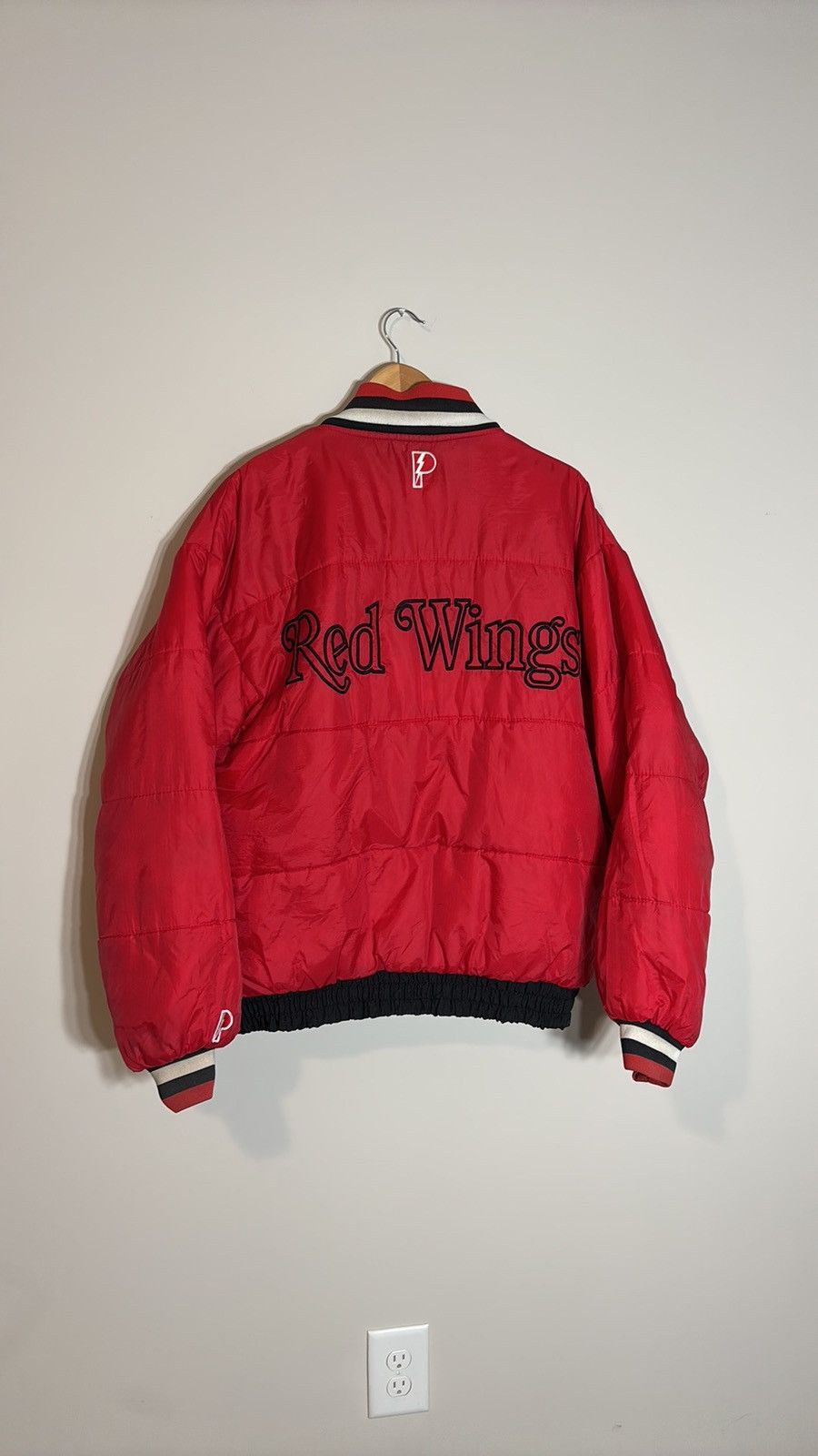 Pro Player Vtg Pro Player Detroit Red Wings Reversible Puffer Jacket Size US M / EU 48-50 / 2 - 8 Thumbnail