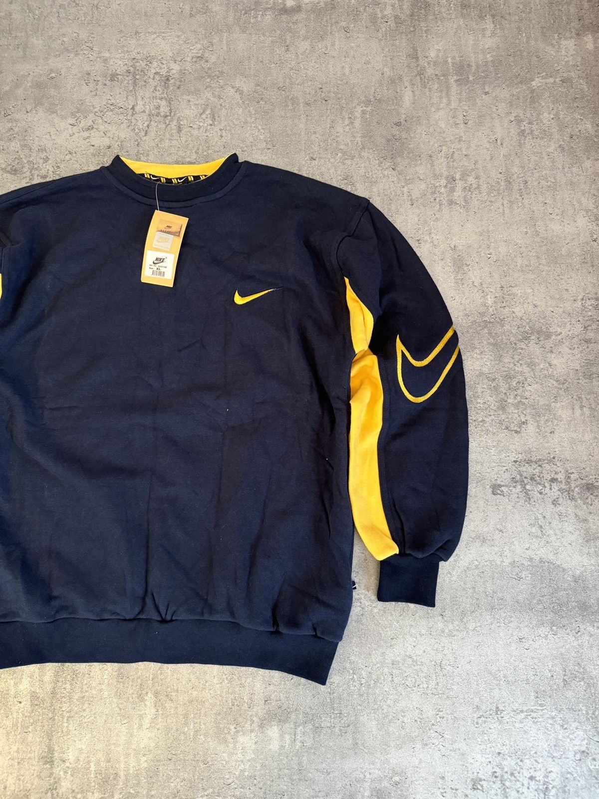 Nike × Vintage Nike Bootleg 90s vintage rap skate boxy sweatshirt swoosh Size US L / EU 52-54 / 3 - 2 Thumbnail