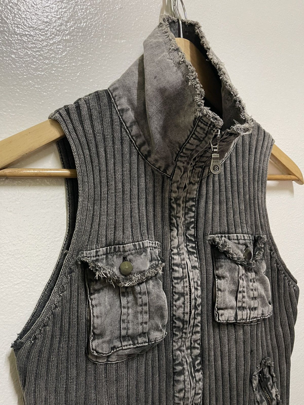Japanese Brand Studio Five Distressed Sleeveless Zipper Stretch Sweater Size S / US 4 / IT 40 - 2 Thumbnail