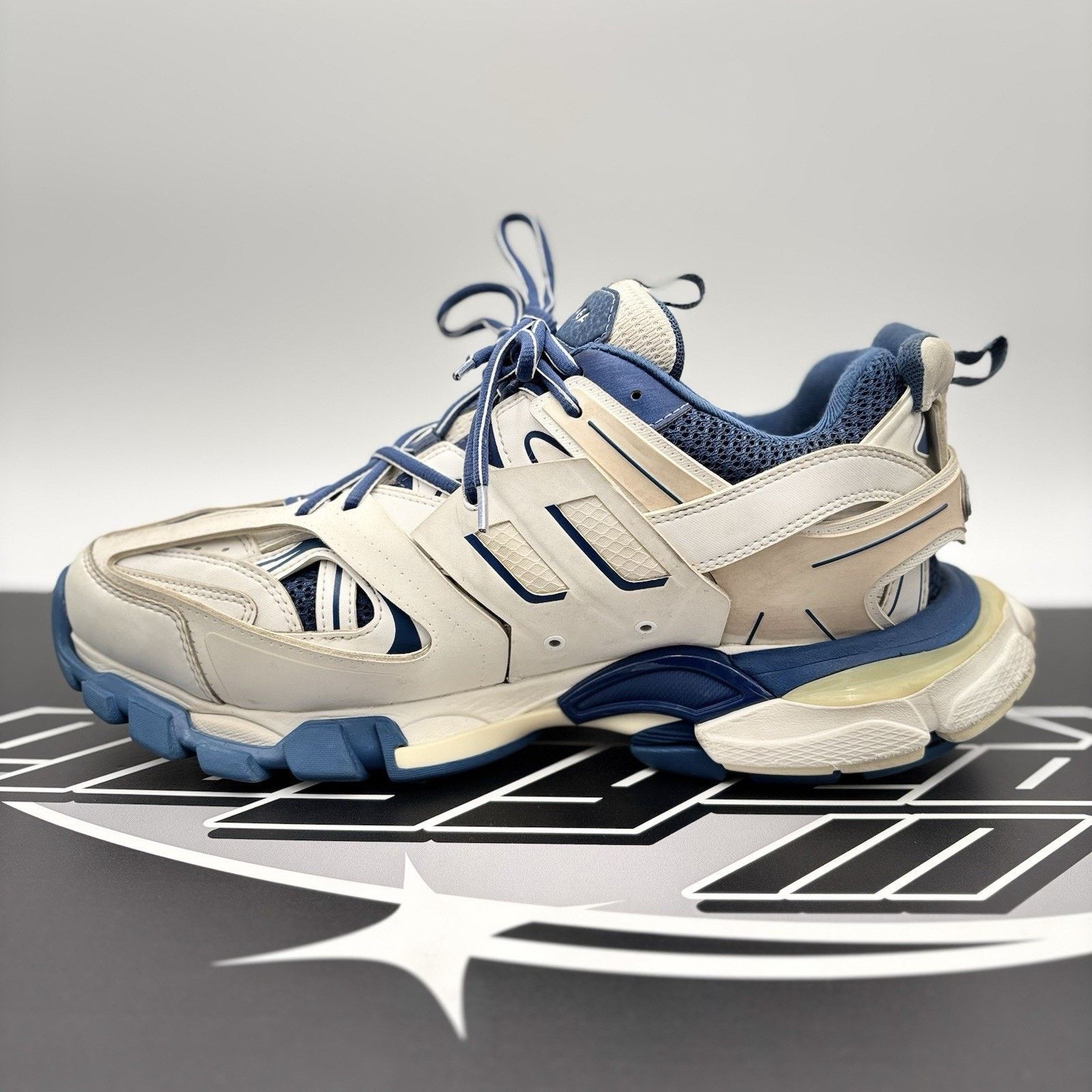Balenciaga Balenciaga Track ' White, Navy ' | GOOD CONDITION! Size US 11 / EU 44 - 4 Thumbnail
