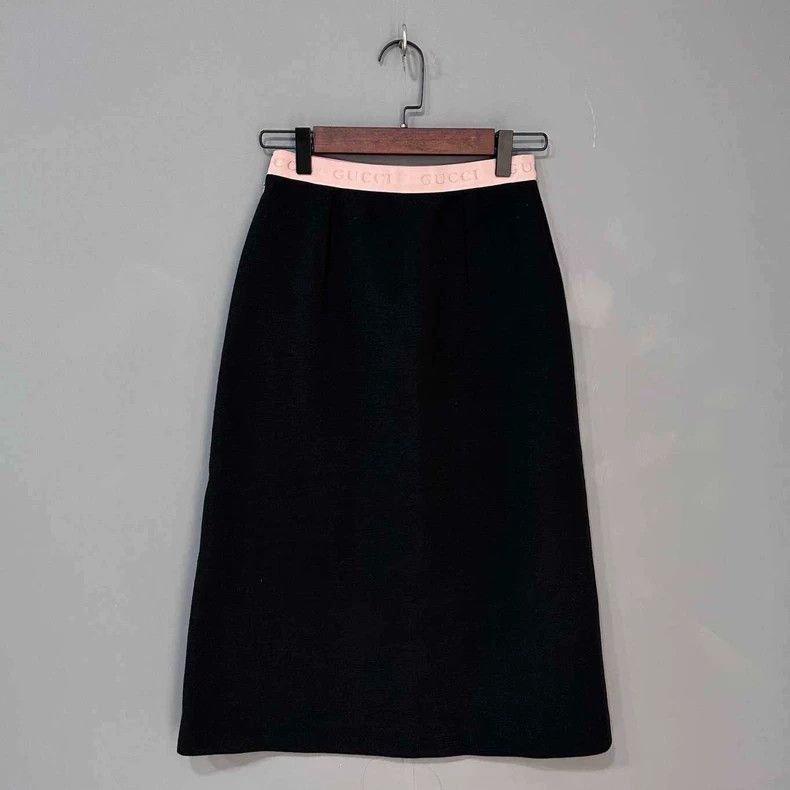 Gucci Black Casual Skirt with Logo from Gucci-2505 Size 35" - 3 Thumbnail