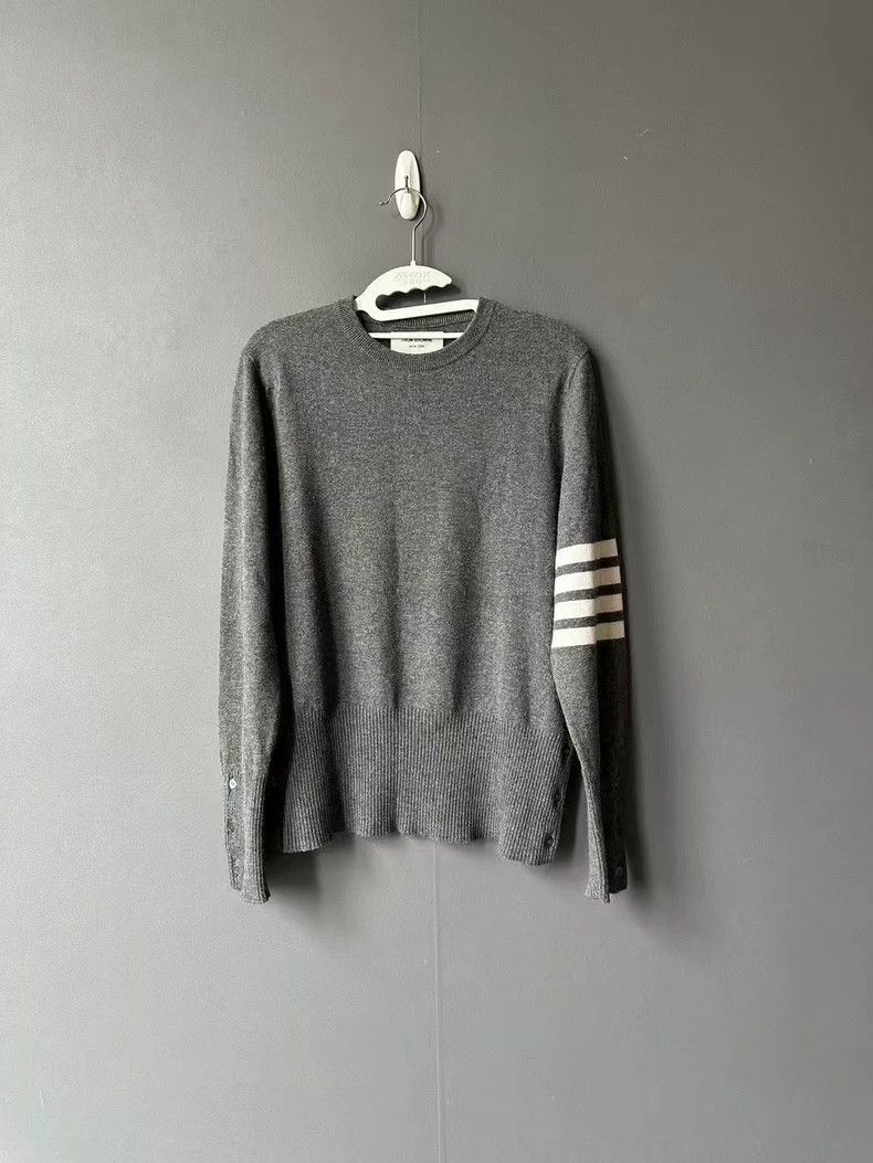 Thom Browne Thom Browne Grey Cashmere Sweater-dmc Size US M / EU 48-50 / 2 - 1 Thumbnail
