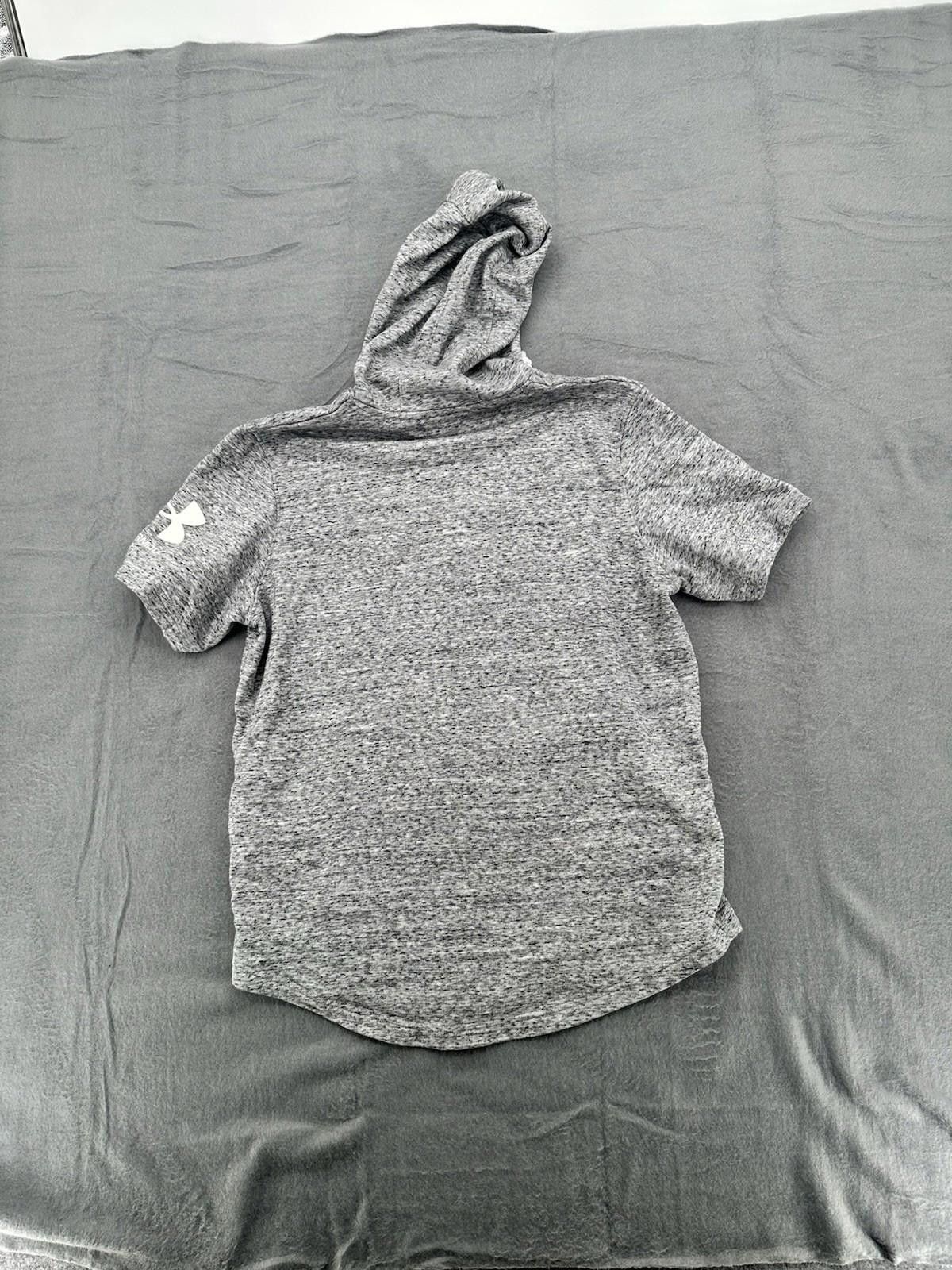 Under Armour Under Armour Short Sleeve Hoodie Men’s Medium Heather Gray Size US M / EU 48-50 / 2 - 8 Thumbnail