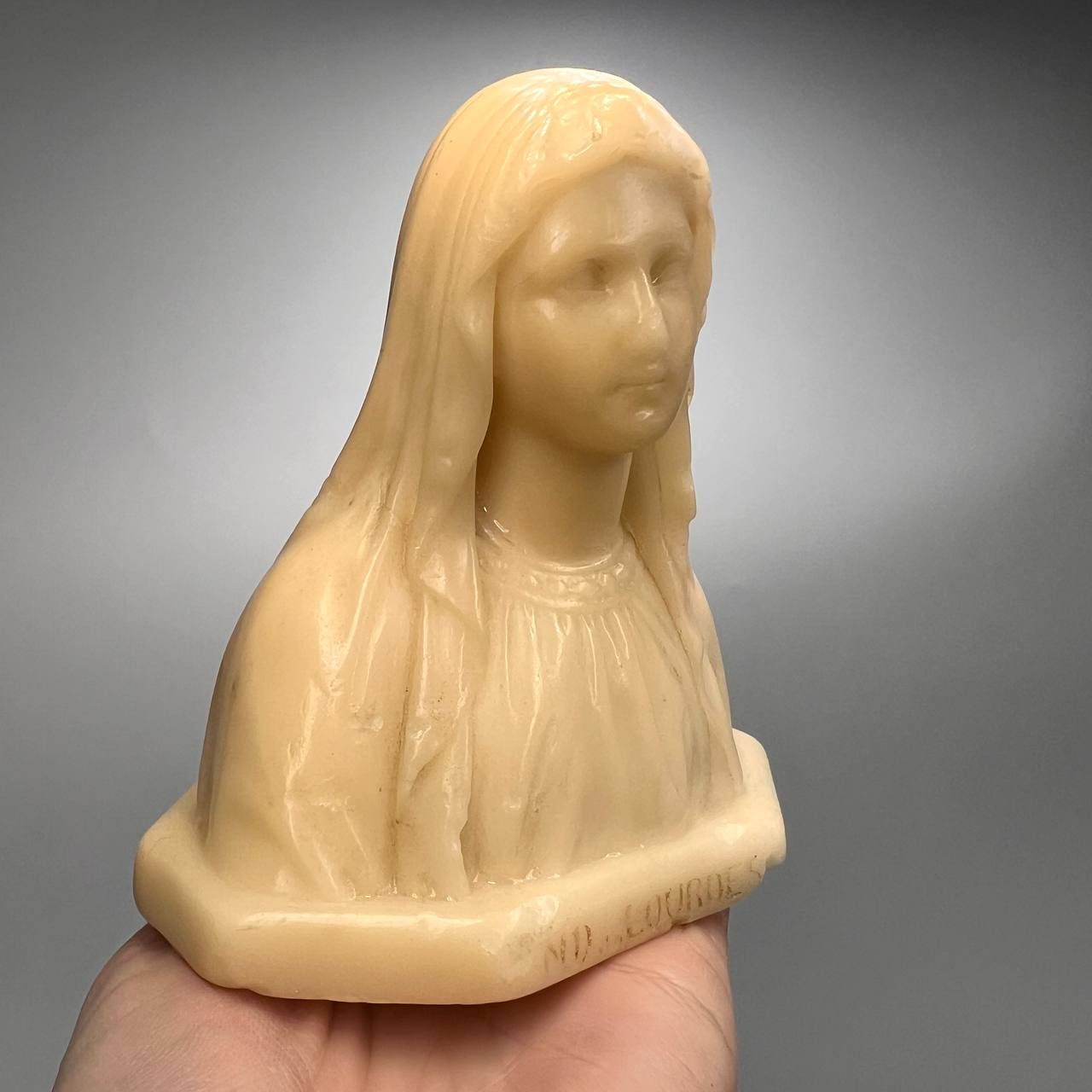 Vintage Vintage Christian Figurine Wax Bust Lady of Lourdesas Italy Size ONE SIZE - 4 Thumbnail