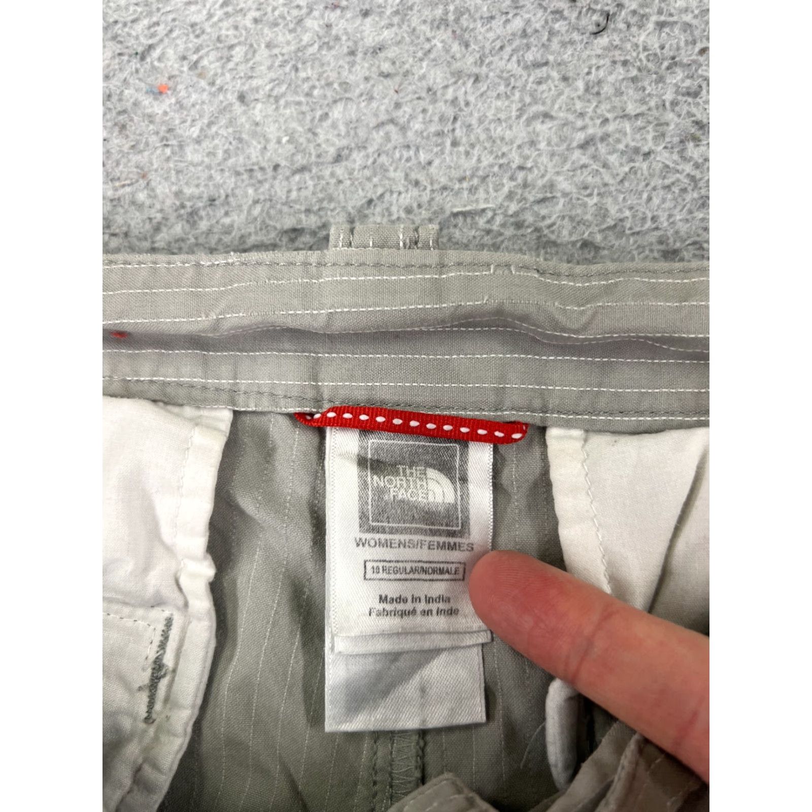 The North Face The North Face Shorts Womens 10 Gray Stripe 100% Cotton Golf Hiking Size 32" / US 10 / IT 46 - 7 Thumbnail