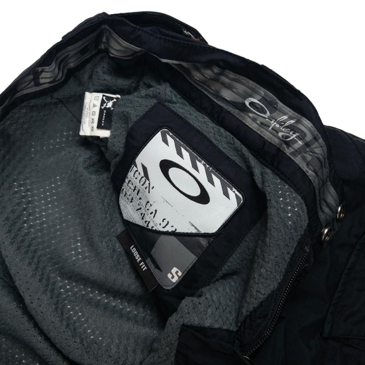 Oakley Vintage Oakley Snowboarding Trousers Size S Size US 32 / EU 48 - 8 Thumbnail