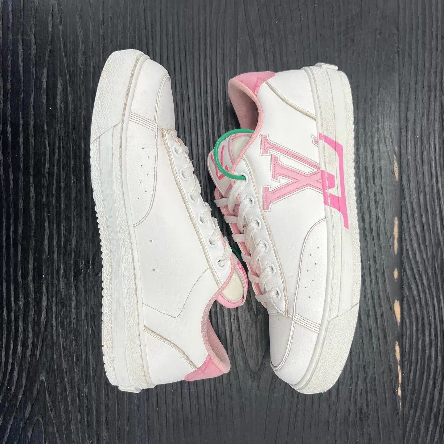Louis Vuitton LV Charlie White/Pink 37 Size US 6.5 / IT 36.5 - 2 Thumbnail