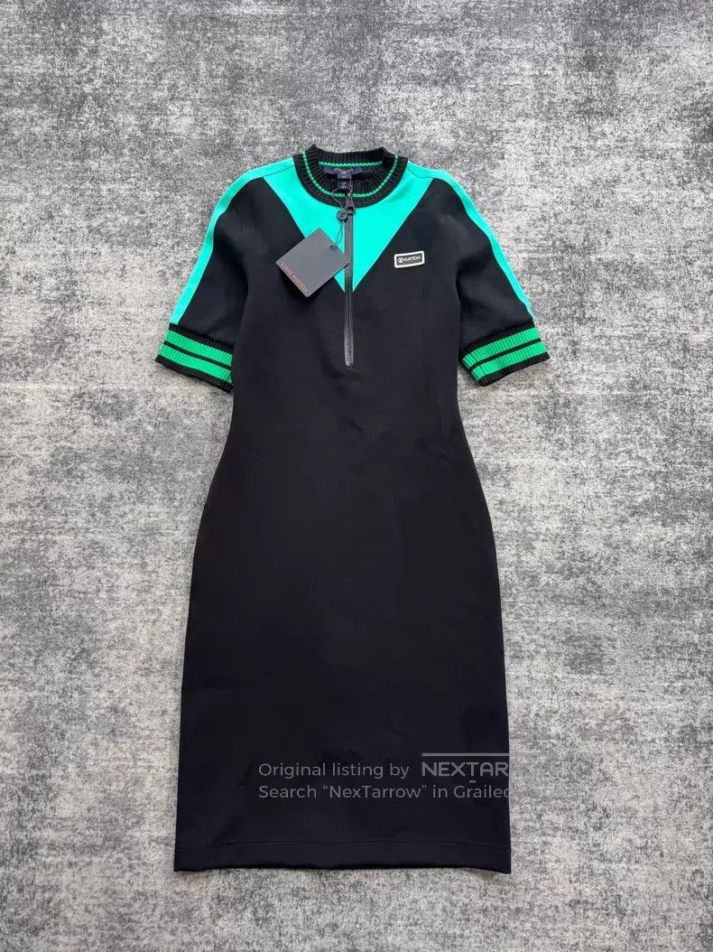 Louis Vuitton Louis Vuitton Black and green color-block sport dress Size XXS / US 00 / IT 34 - 1 Thumbnail