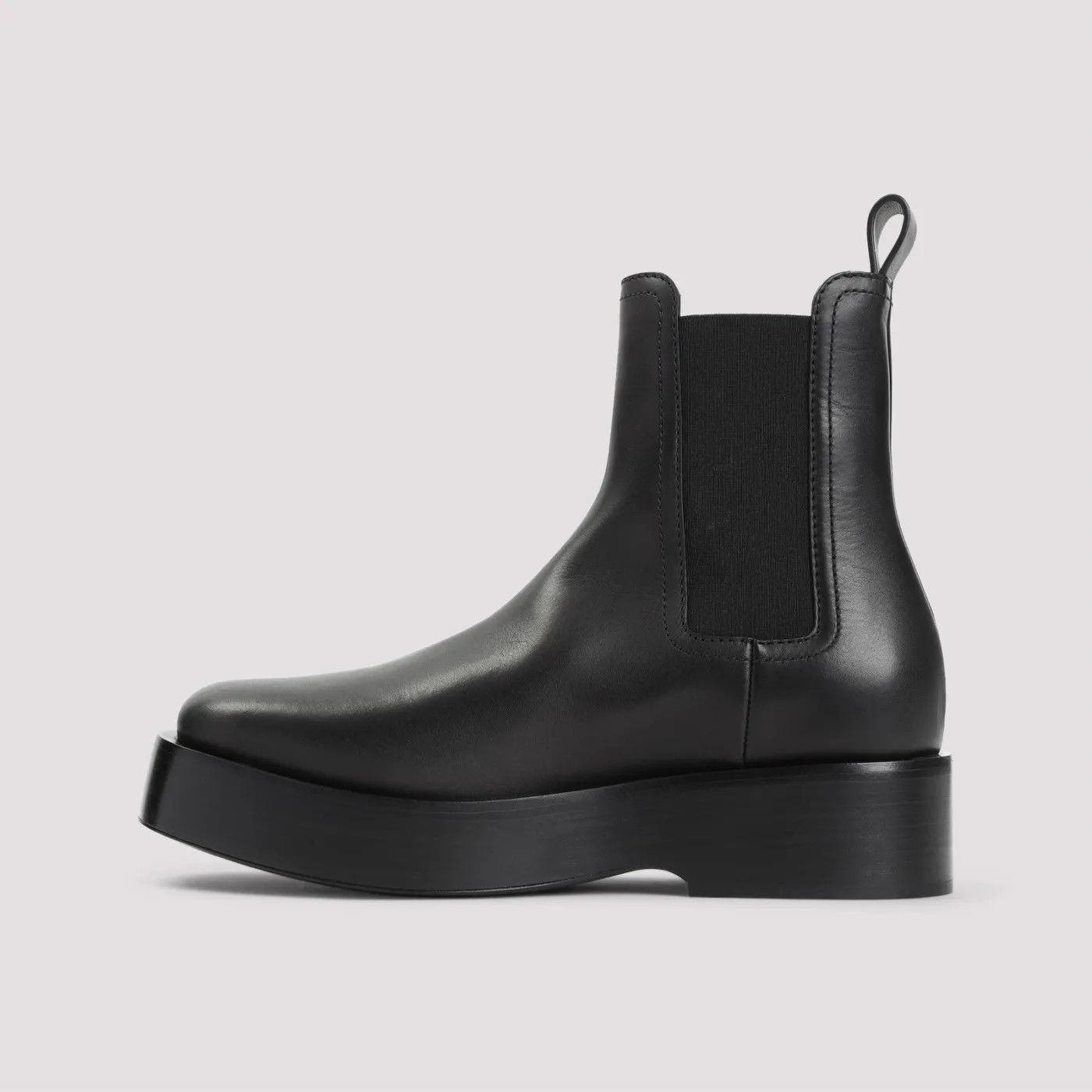 Bottega Veneta o1bcso1str0126 Torino Chelsea Ankle Boots in Black Size US 9 / EU 42 - 2 Thumbnail