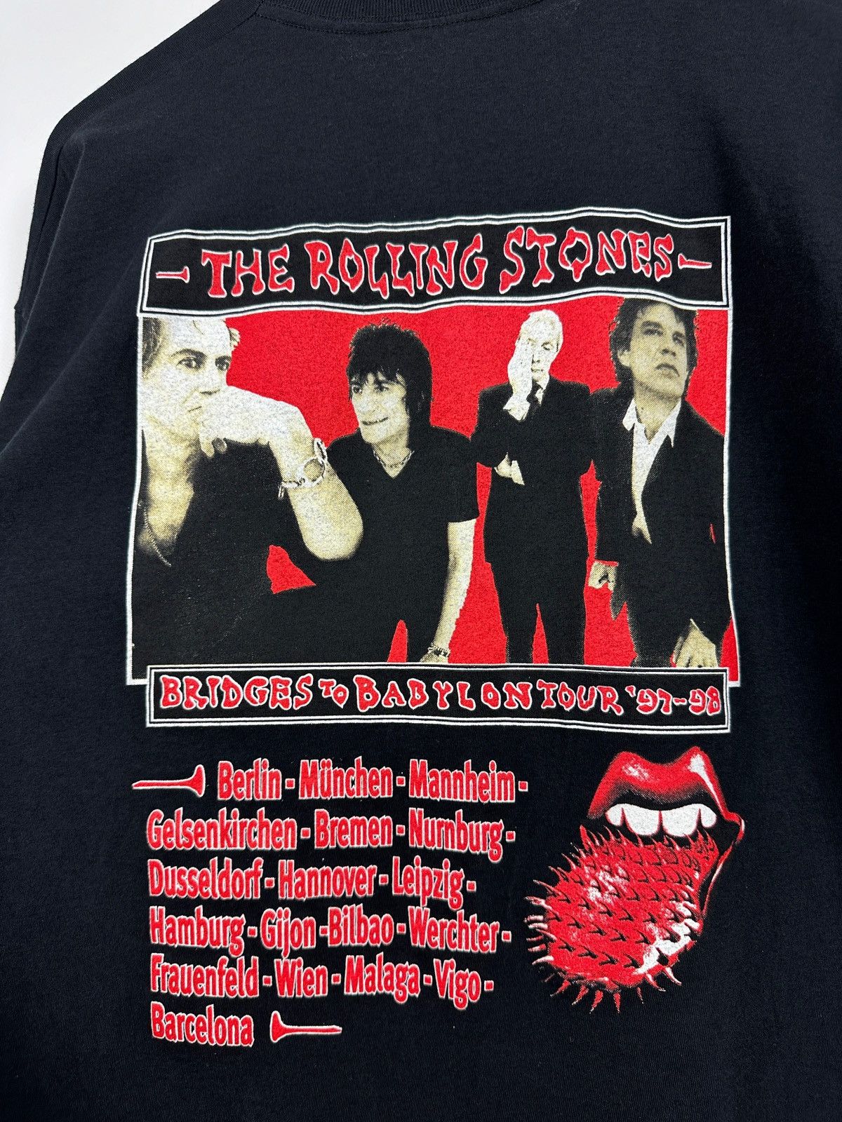 Band Tees 1997/98 Vintage The Rolling Stones Bridges To Babylon Shirt Size US XL / EU 56 / 4 - 23 Thumbnail