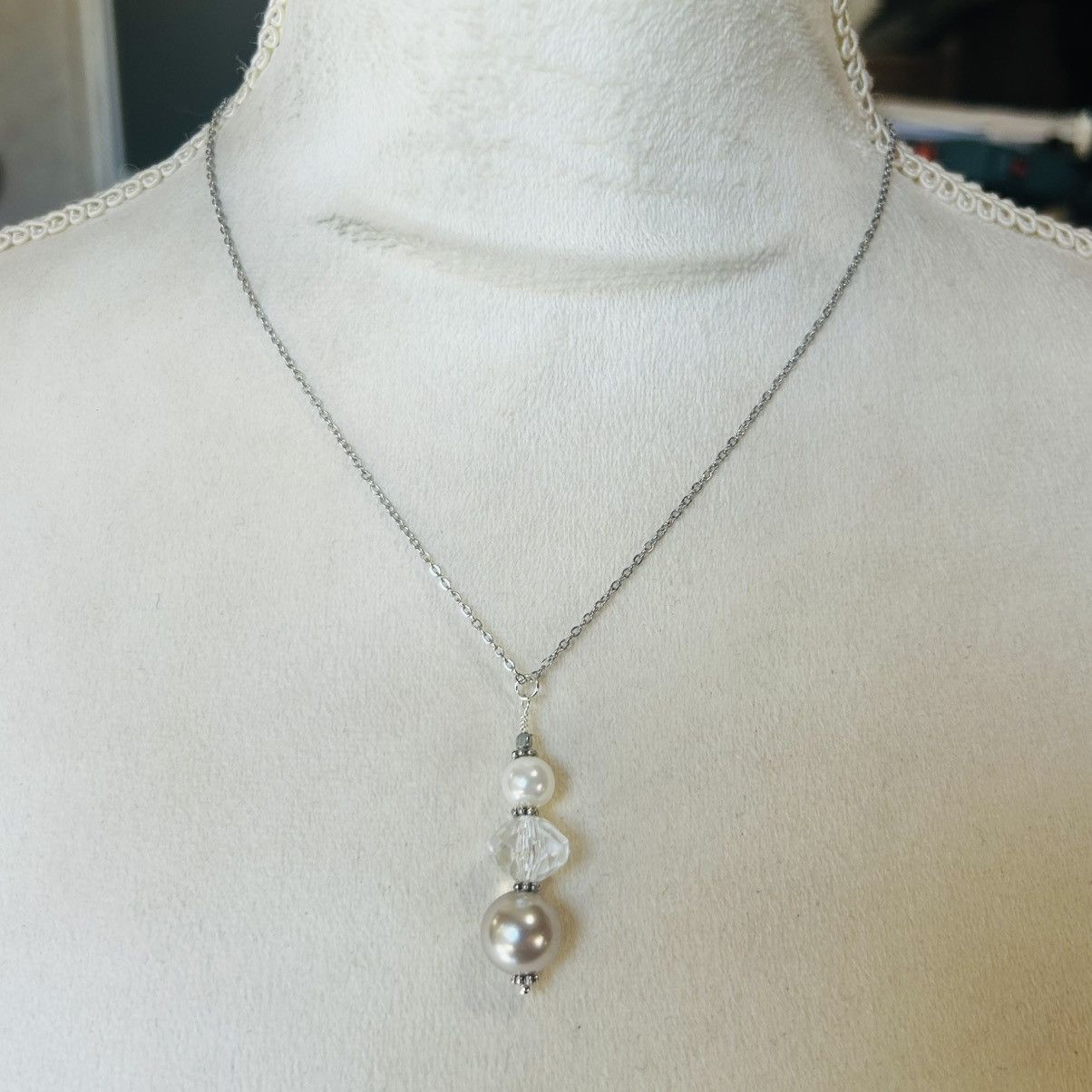 Handmade Handcrafted elegant pearl faceted crystal necklace set Size ONE SIZE - 5 Thumbnail