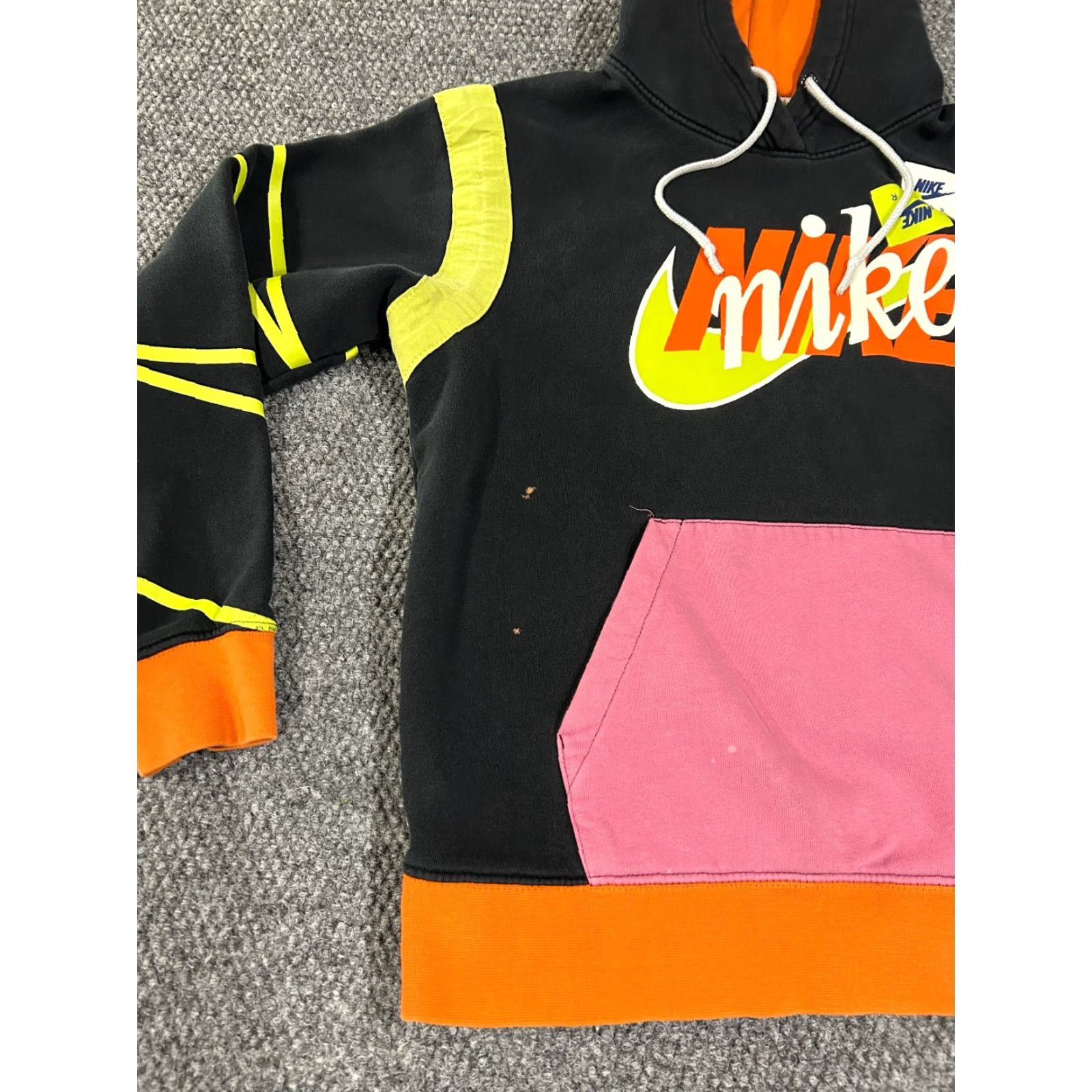 Nike Nike Hoodie Mens Regular Black Graphic Print Swoosh Logo Pullover Hooded Sweatshirt Size US M / EU 48-50 / 2 - 3 Thumbnail