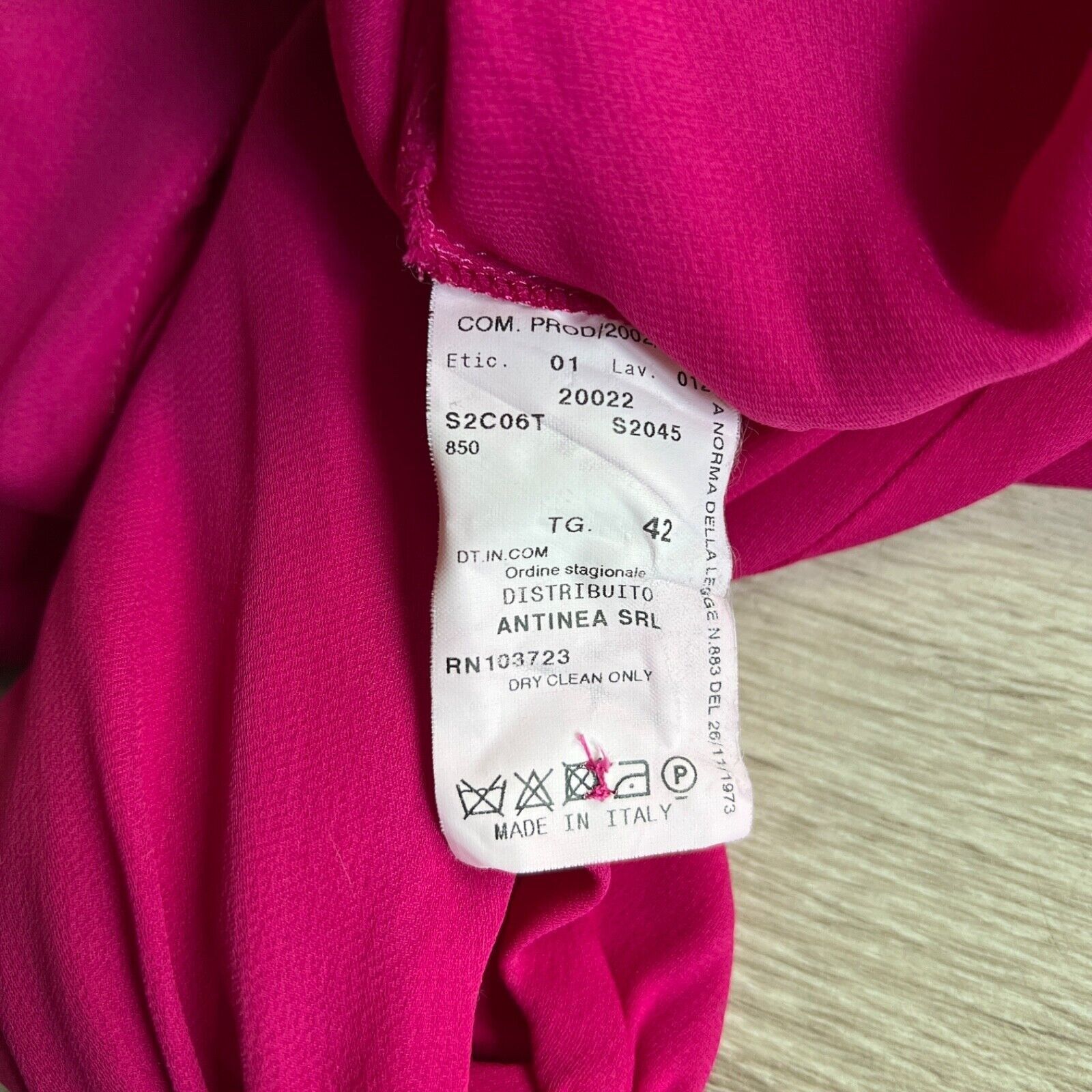 Emporio Armani Emporio Armani Nylon Silk Pink Top Shirt 8680AC Size M / US 6-8 / IT 42-44 - 6 Thumbnail