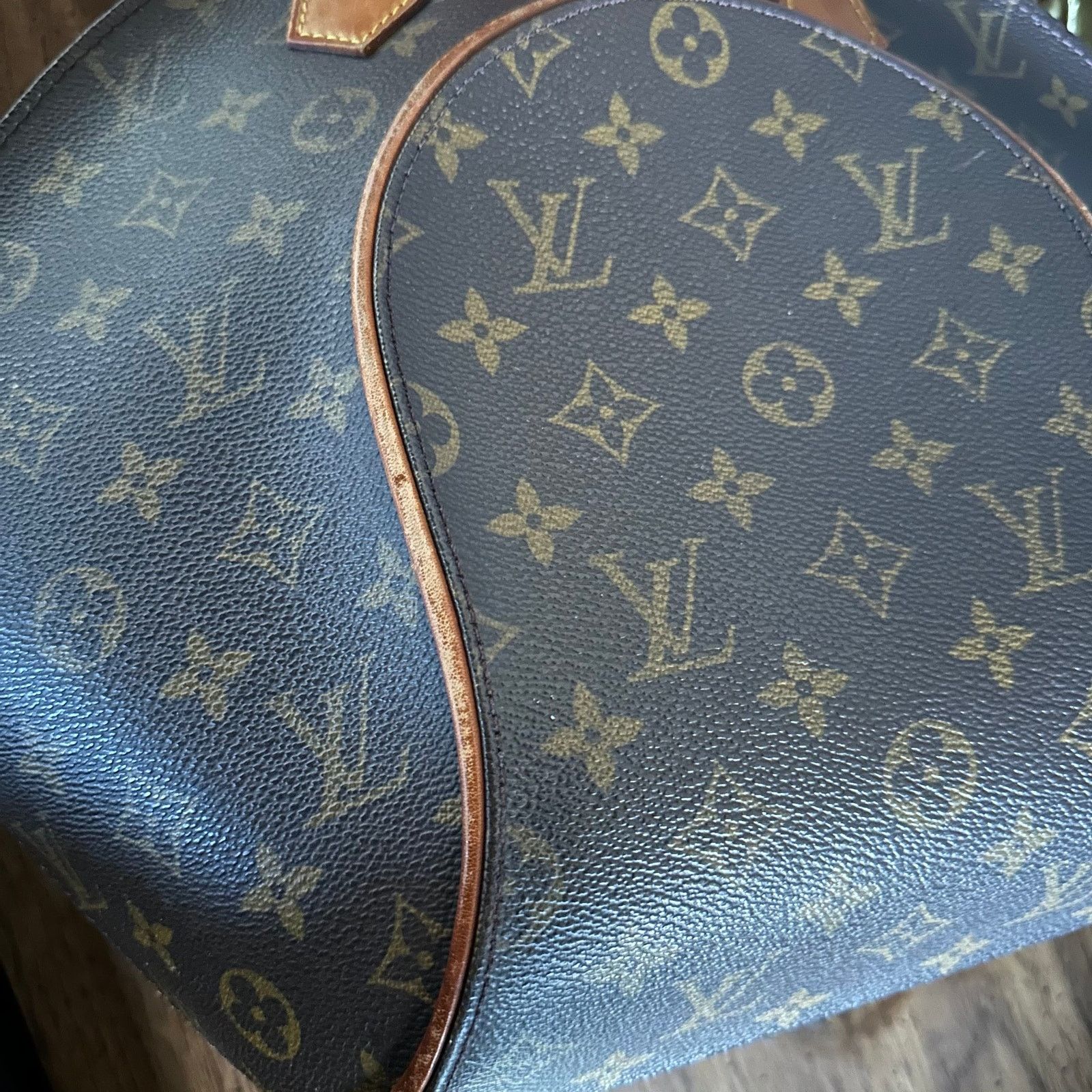 Louis Vuitton Vintage Louis Vuitton 1998 Monogram Ellipse MM Bag Size ONE SIZE - 9 Thumbnail