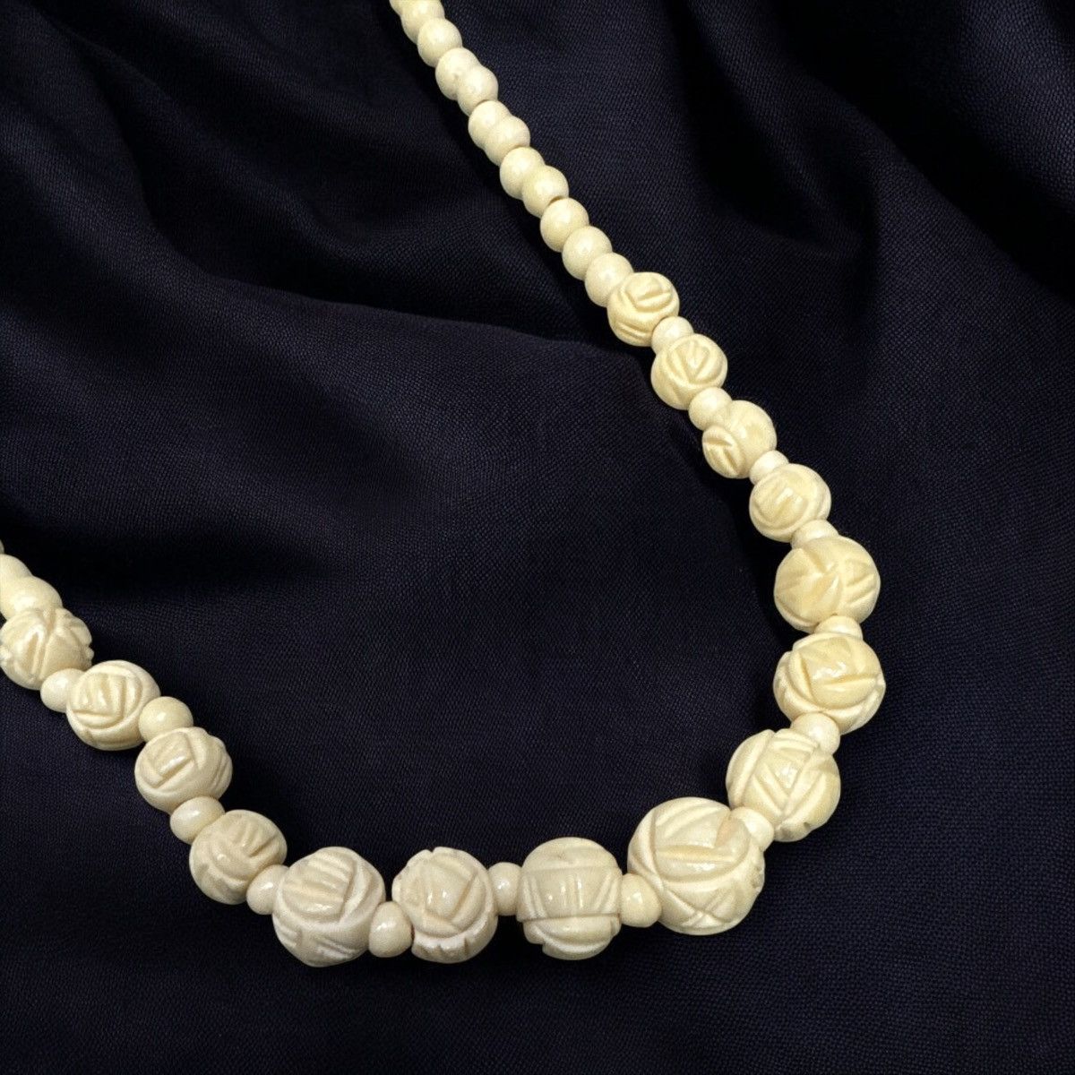 Jewelry × Native × Vintage VINTAGE IVORY ELEPHANT TUSK BEADS NECKLACE Size ONE SIZE - 2 Thumbnail