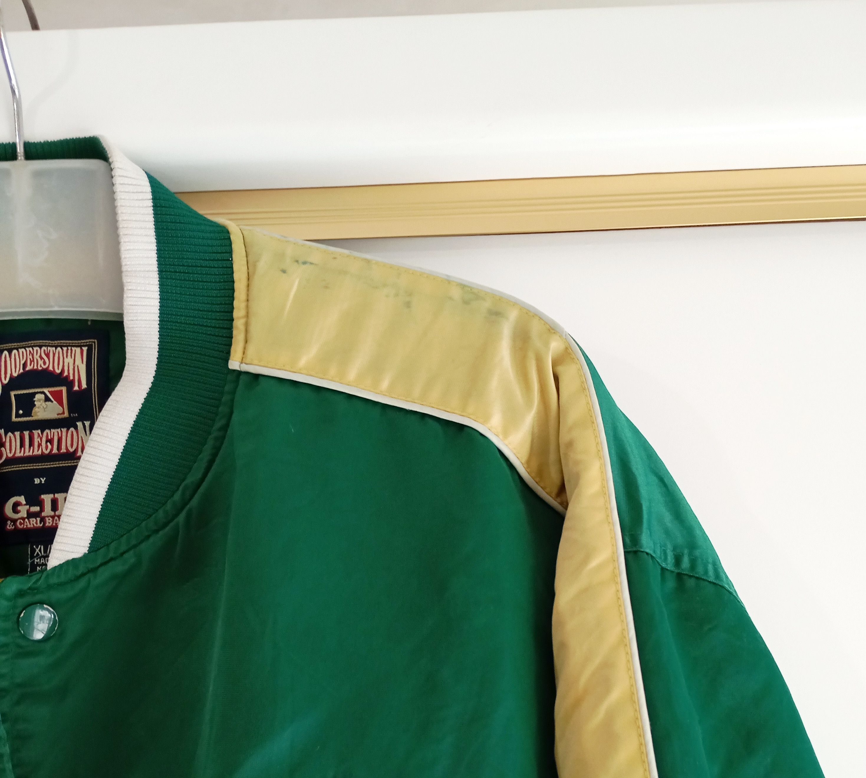 MLB Vintage Oakland Athletics Majestic Jacket Size US XL / EU 56 / 4 - 17 Thumbnail