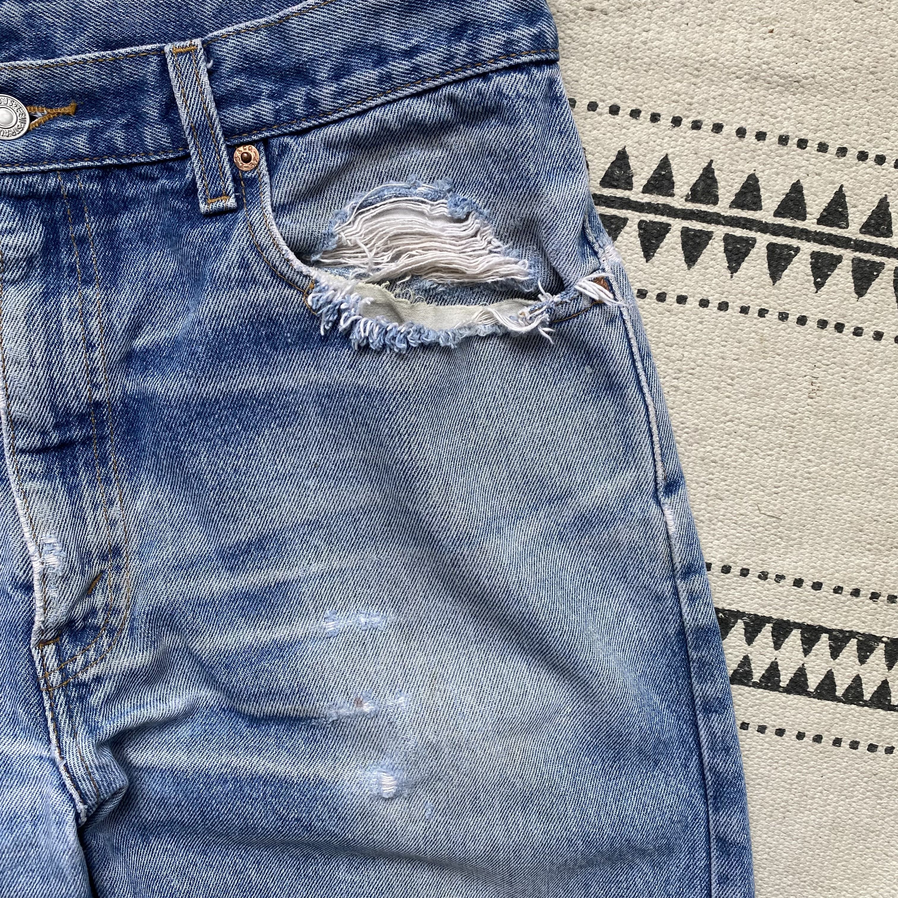 Levi's Vintage Clothing 👖Vintage 90's Distressed Levis jeans 505 Denim pants Y2K Size US 32 / EU 48 - 9 Thumbnail