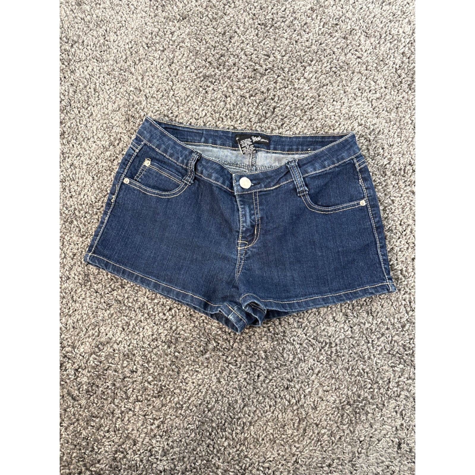 Southpole VINTAGE South Pole Denim Short Shorts Womens 11 Pocket Low Rise 90s Y2K Rhinestone Dark Wash Blue 100% Cotton Cut-Off Festival Beach Casual Women Size 32" / US 10 / IT 46 - 3 Thumbnail