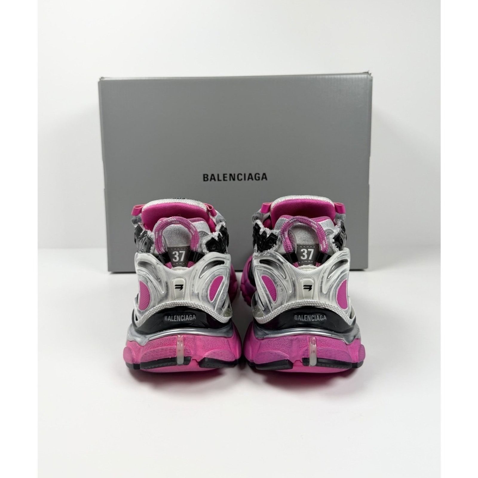 Balenciaga Size 37EU/7W - Balenciaga Runner Black Pink NEW Size US 7 / IT 37 - 4 Thumbnail