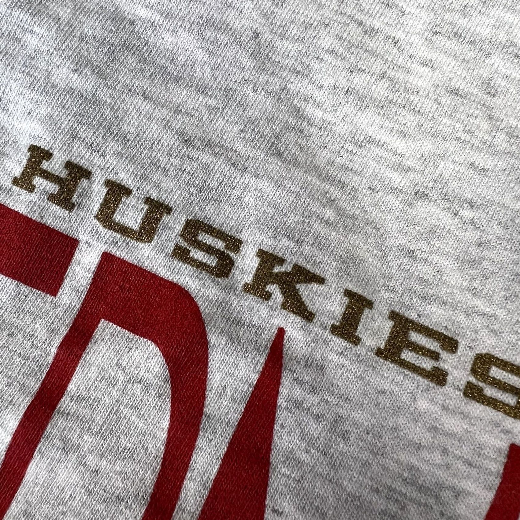 Jansport VINTAGE Huskies JanSport T-Shirt L Large USA 90s NIU SIU Crew Neck Gray Cotton Shirt Mens Logo Graphic Print Heathered University Sports"} Size US L / EU 52-54 / 3 - 7 Thumbnail