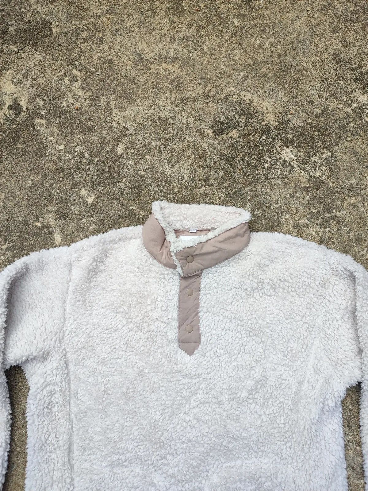 Uniqlo × White Mountaineering Uniqlo × White Mountaineering Fleece Pullover – White Size US S / EU 44-46 / 1 - 2 Thumbnail