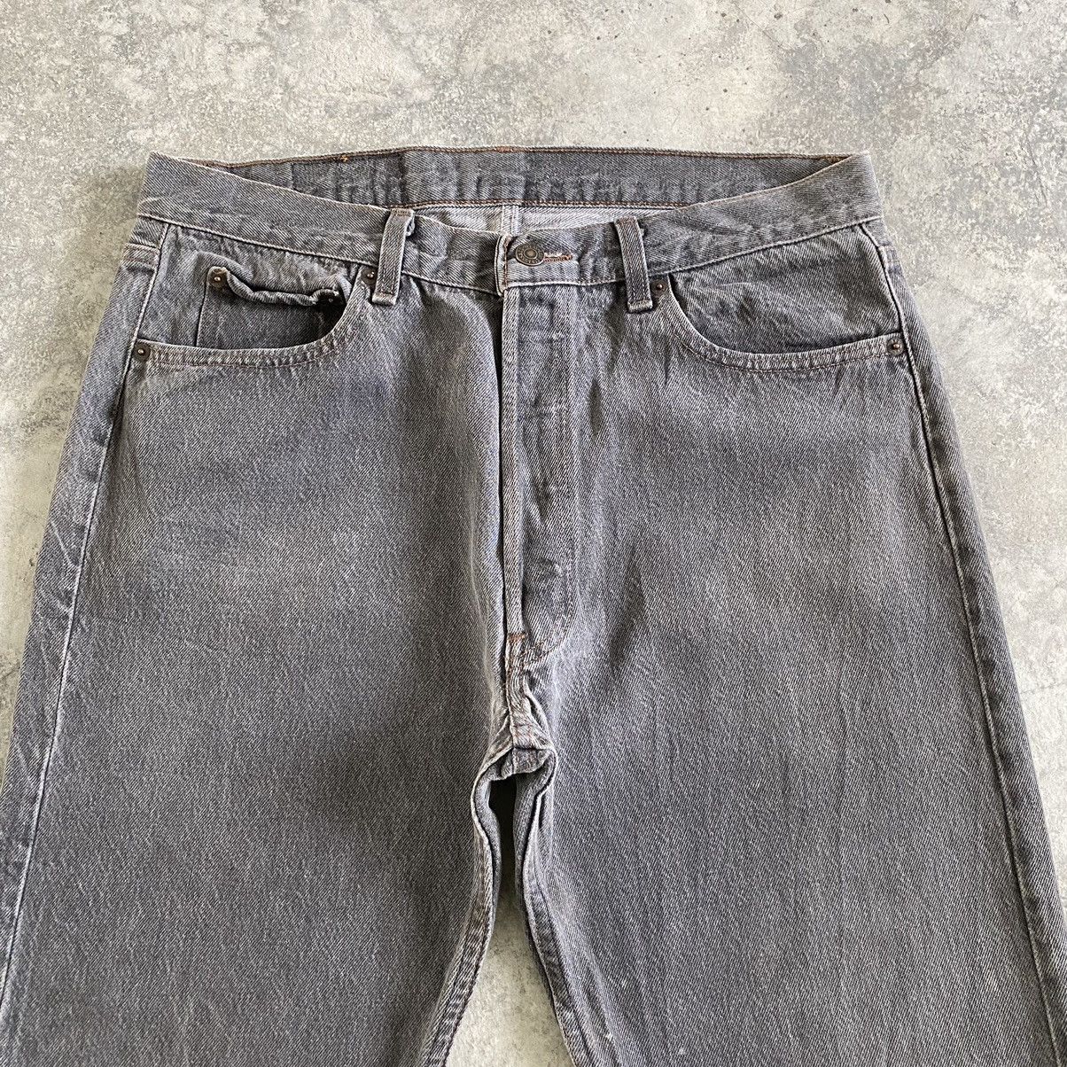 Vintage Vintage Late 80’s Levis 501 Ash Grey Denim Jeans Size US 33 - 10 Thumbnail