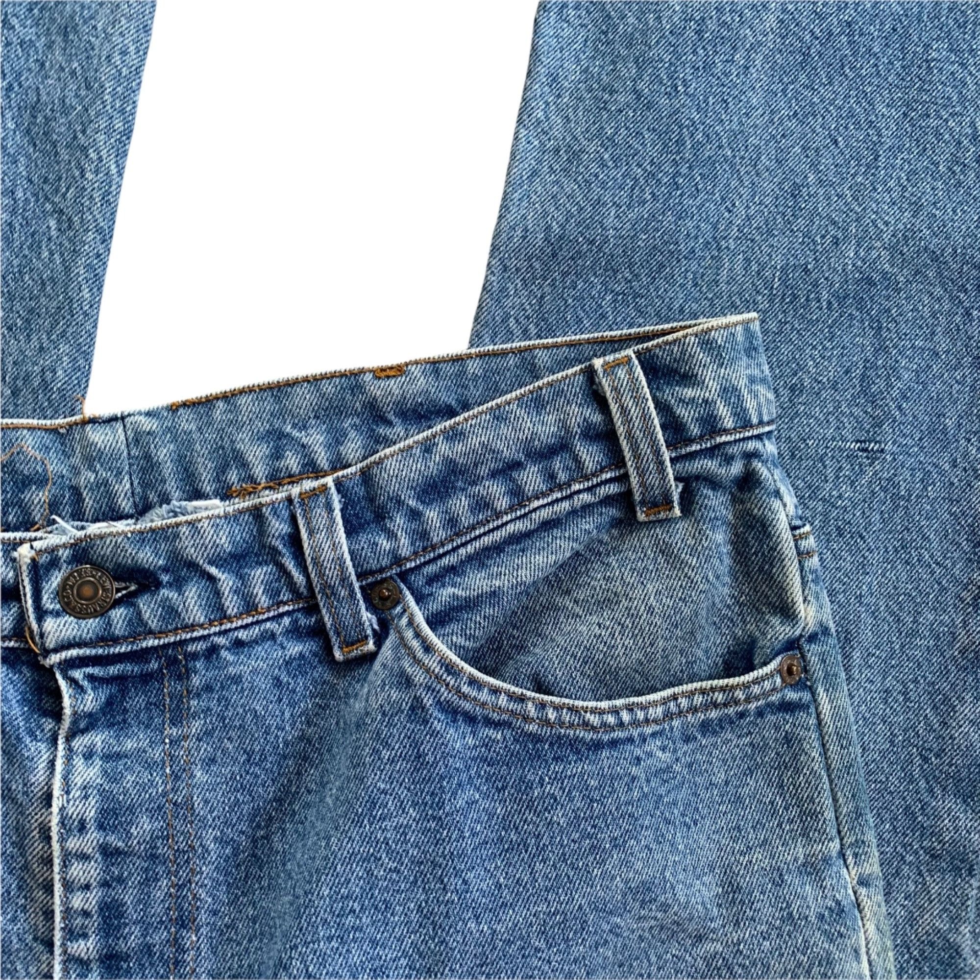 Levi's Vintage Clothing Vintage Levi's Orange Tab Light Wash Perfectly Worn In Jeans Size US 38 / EU 54 - 8 Thumbnail