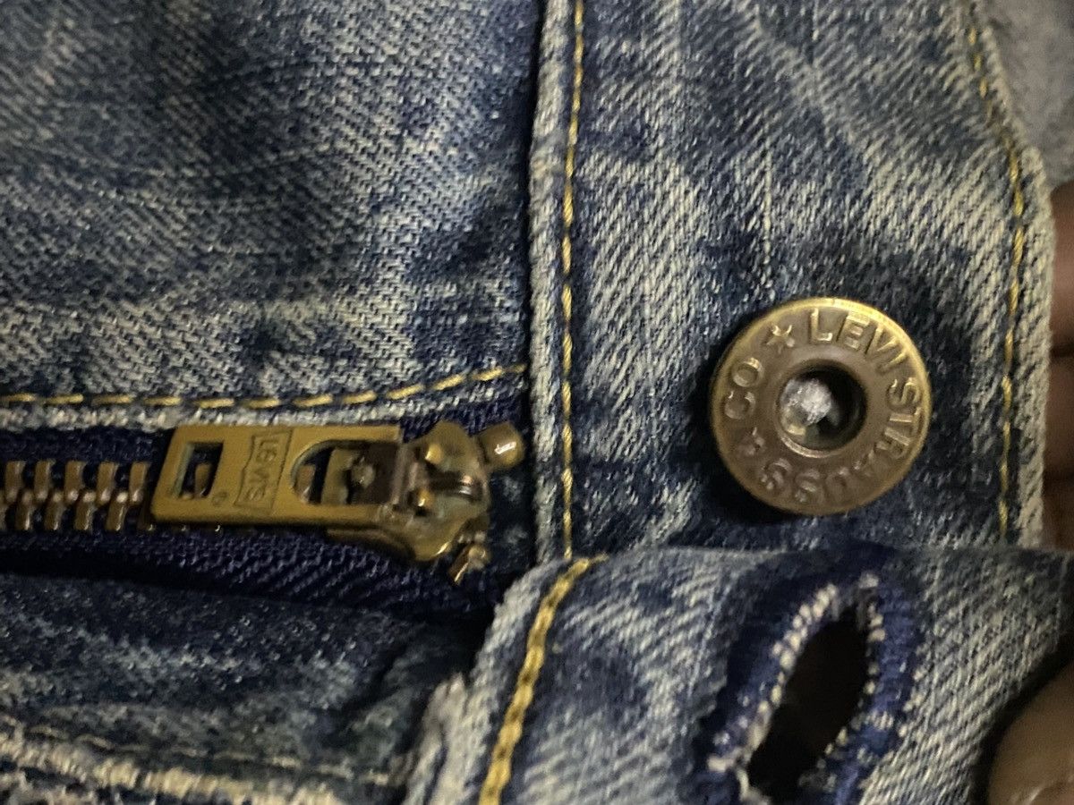 Levi's Vintage Levis 502 Mud Wash Whisker Loose Jeans Size US 32 / EU 48 - 10 Thumbnail