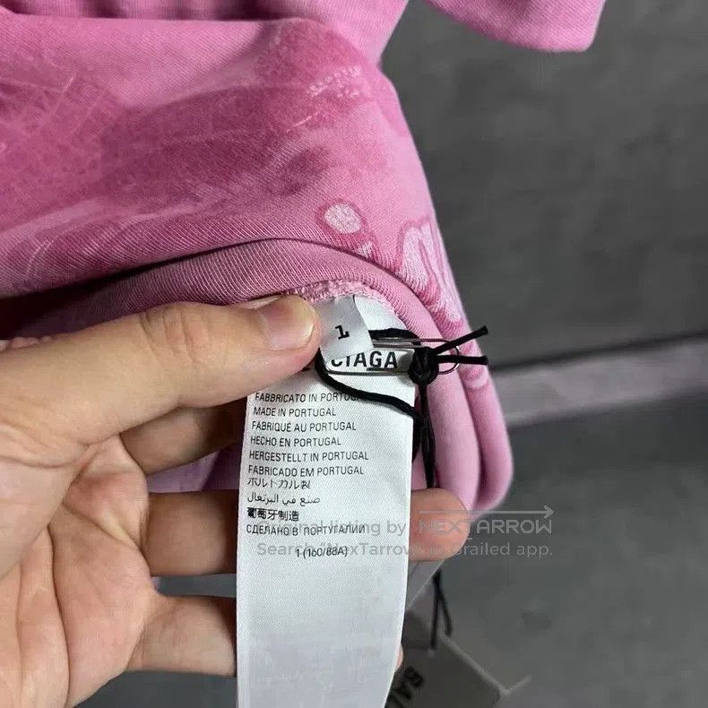 Balenciaga Balenciaga Pink Logo Print Short Sleeve T-shirt. Size US S / EU 44-46 / 1 - 4 Thumbnail