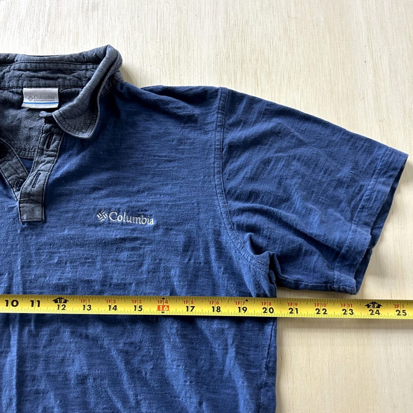 Vintage Columbia Polo Shirt Mens Medium Blue Chambray Collar Cotton Short Sleeve Casual Polo Shirt Mens M Blue Chambray Collar Cotton Short Sleeve Casual Size US M / EU 48-50 / 2 - 6 Thumbnail