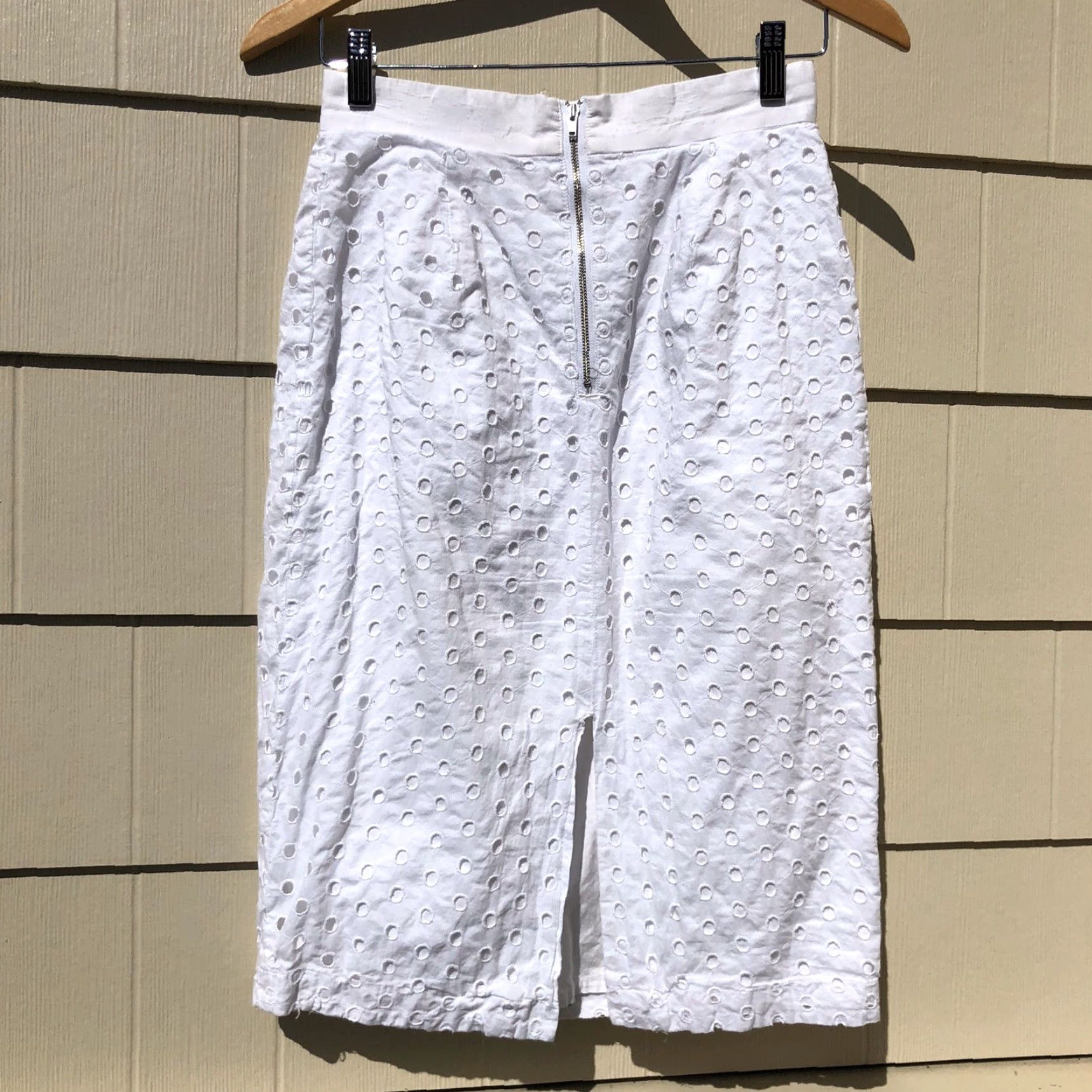 Opening Ceremony Opening Ceremony White Cotton Eyelet Pleated Pencil Skirt M Size Women Dress Pencil Skirt Knee Length Womens Size 32" / US 10 / IT 46 - 2 Thumbnail