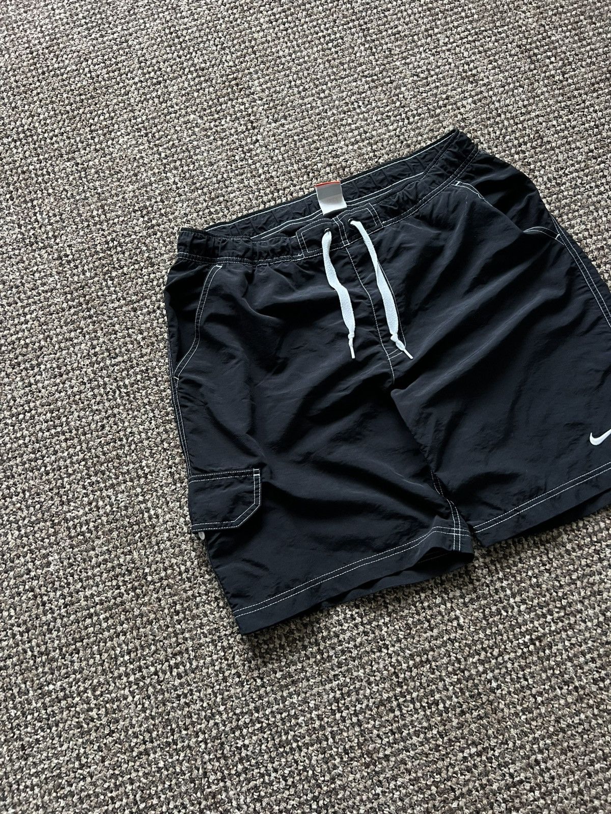 Nike Vintage Nike Cargo Shorts Y2K L Black Size US 34 / EU 50 - 3 Thumbnail