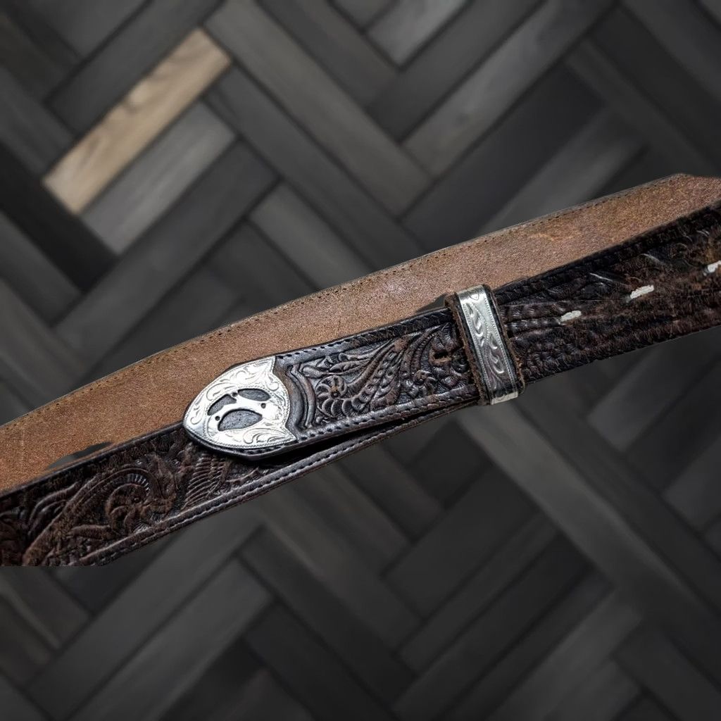Vintage VINTAGE Justin western belt Tooled 30 Men Buckle Black Tan leather 1-1/2" belt Western Belt Cowboys 30 Mens Size 30 - 1 Thumbnail