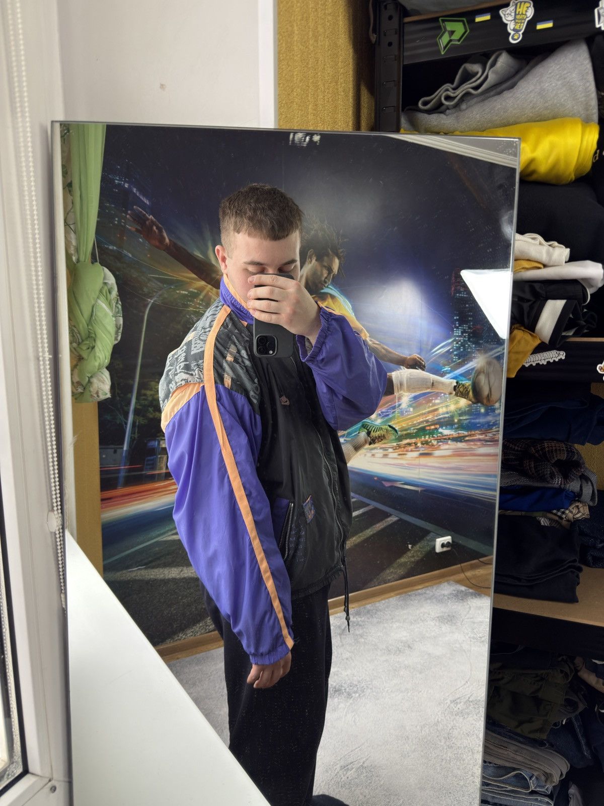 Nike RARE 90s Nike International Graphic Print Nylon Track Jacket Size US XL / EU 56 / 4 - 15 Thumbnail